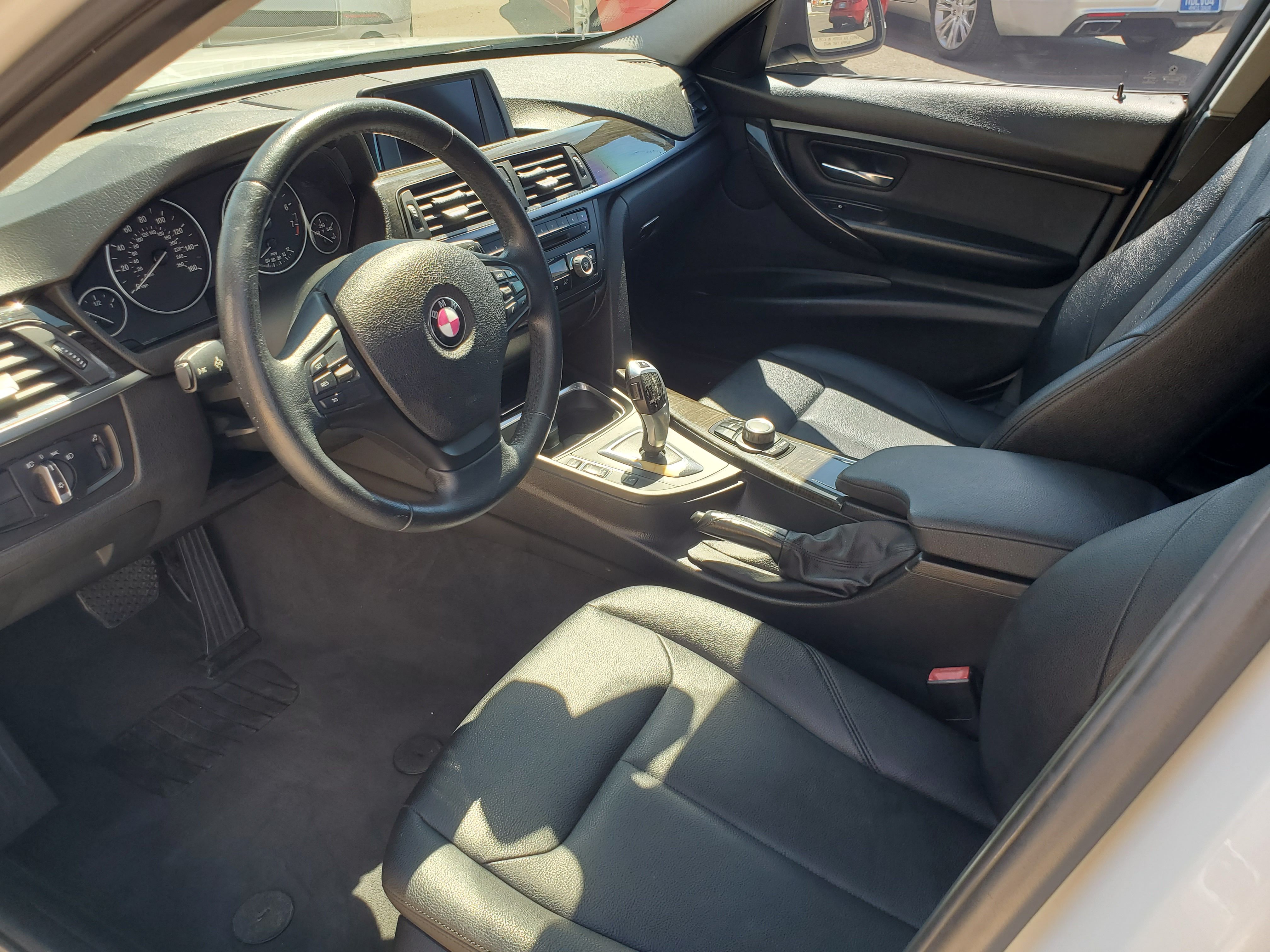 WHITE, 2015 BMW 3 SERIES Image 22