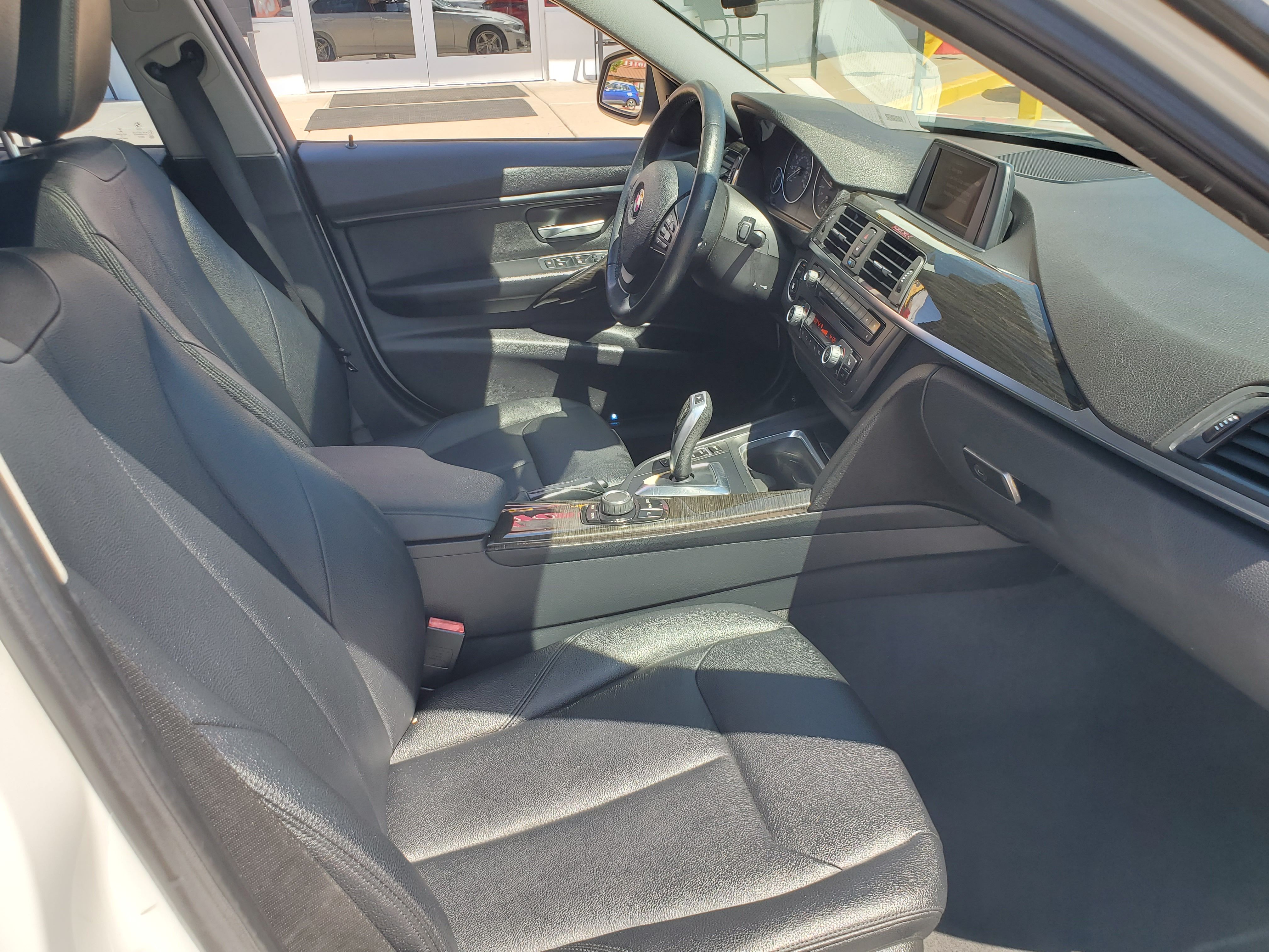 WHITE, 2015 BMW 3 SERIES Image 39