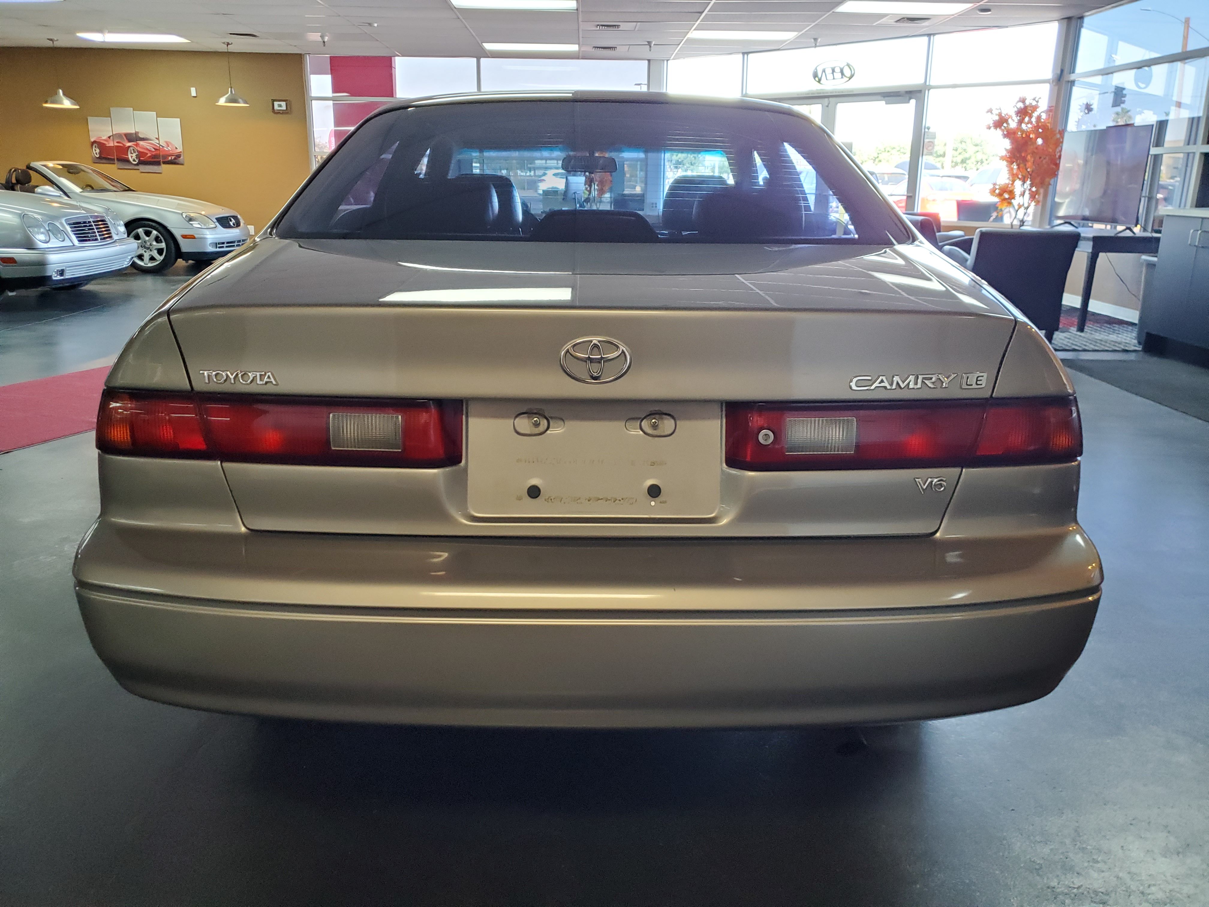GOLD, 1998 TOYOTA CAMRY Image 4