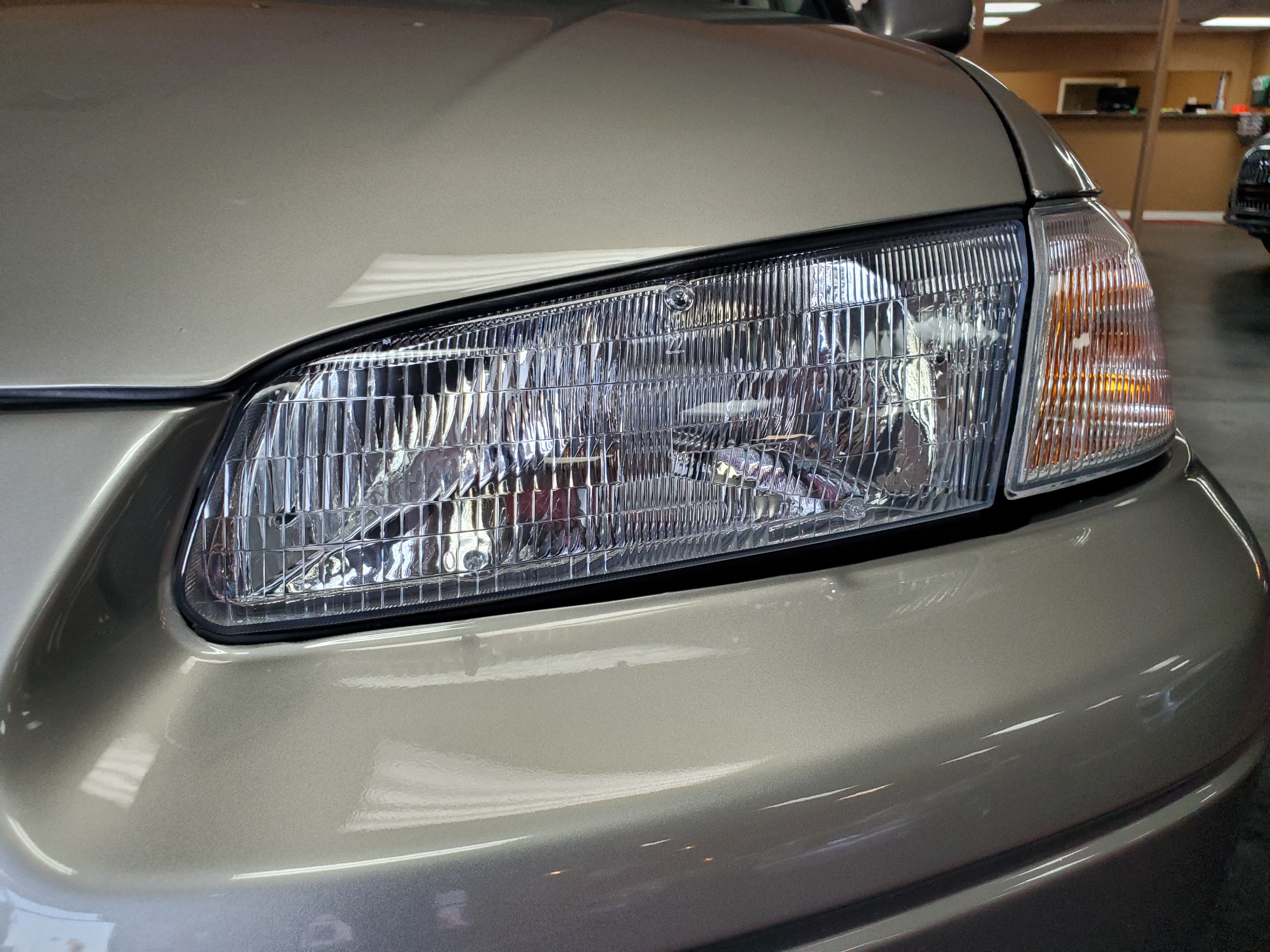 GOLD, 1998 TOYOTA CAMRY Image 9