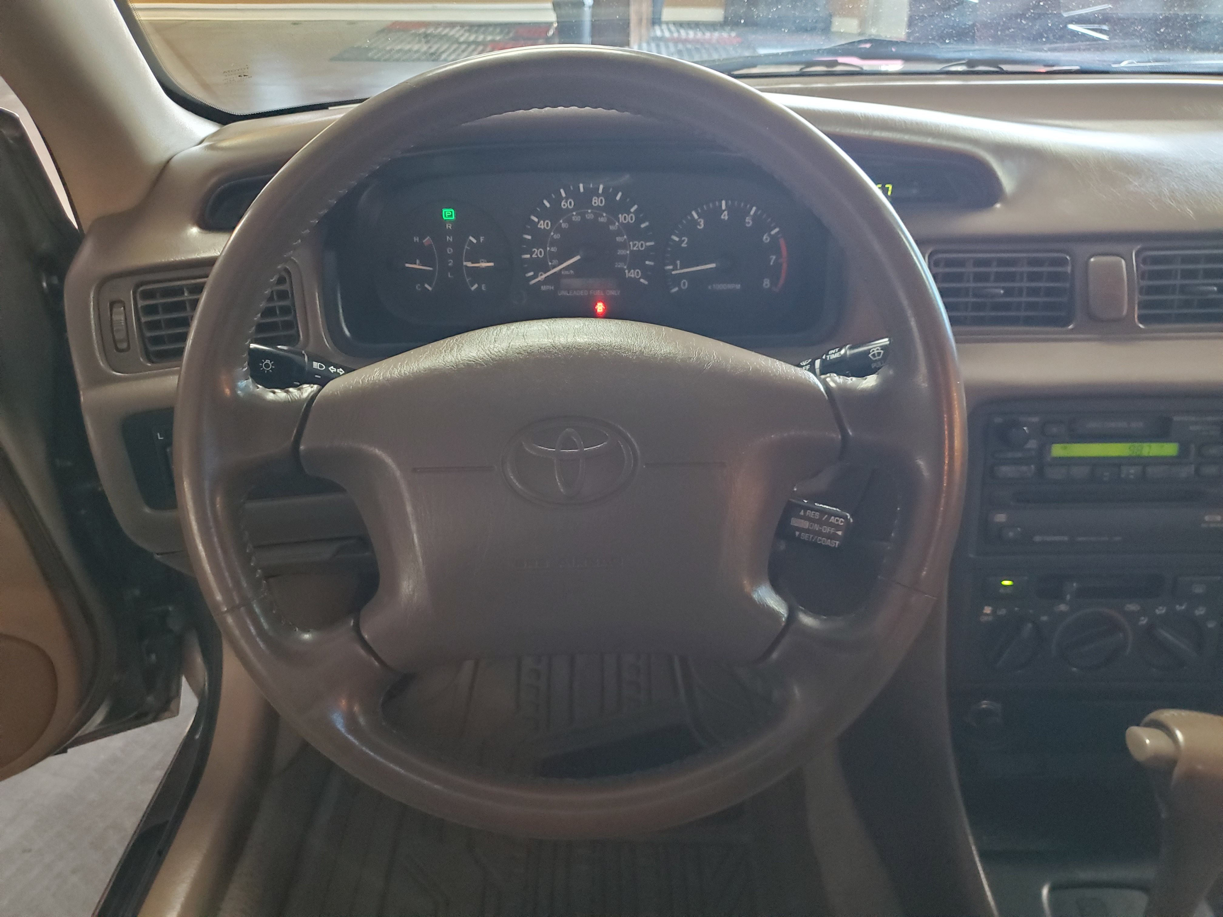 GOLD, 1998 TOYOTA CAMRY Image 21