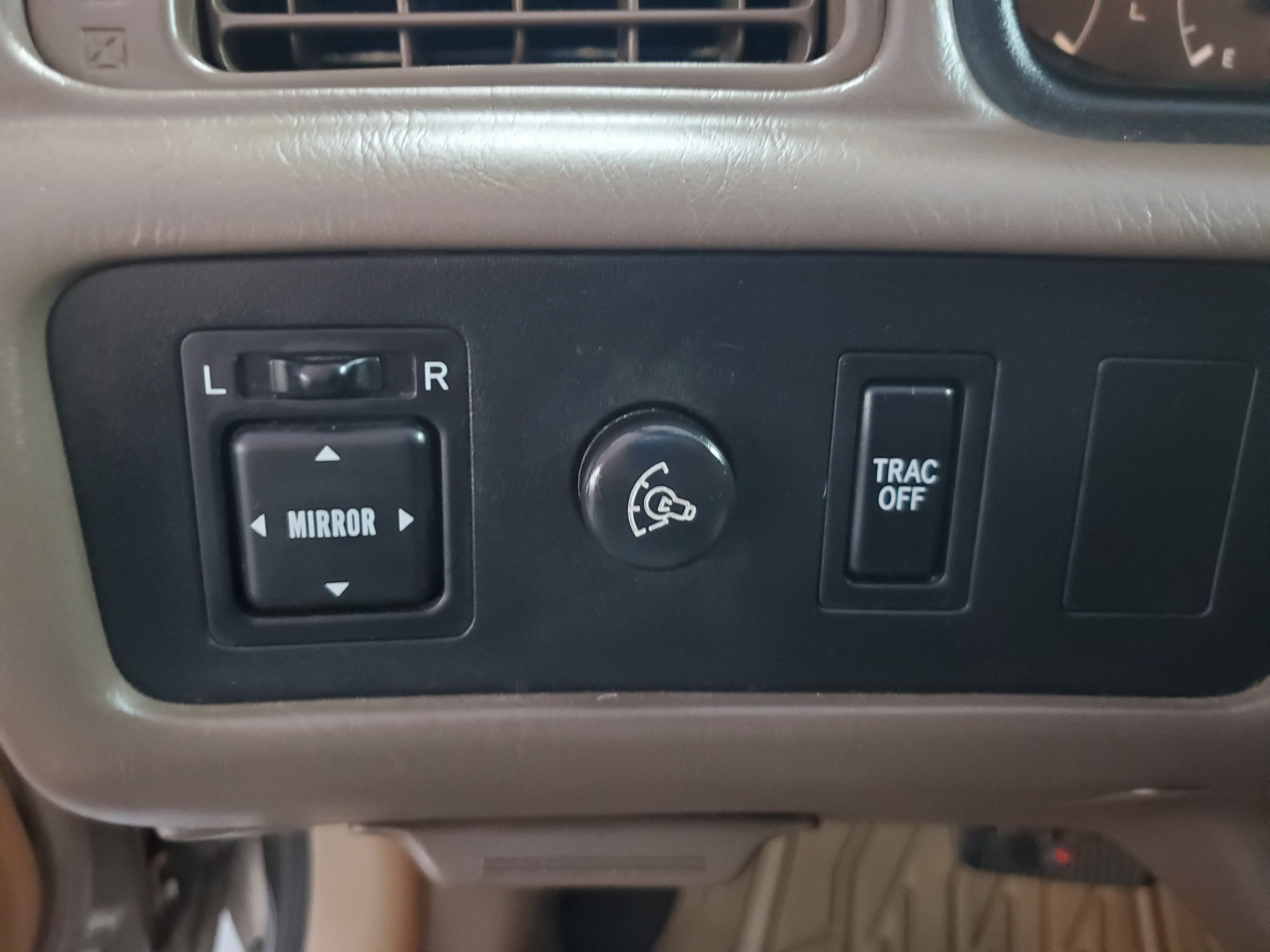 GOLD, 1998 TOYOTA CAMRY Image 24