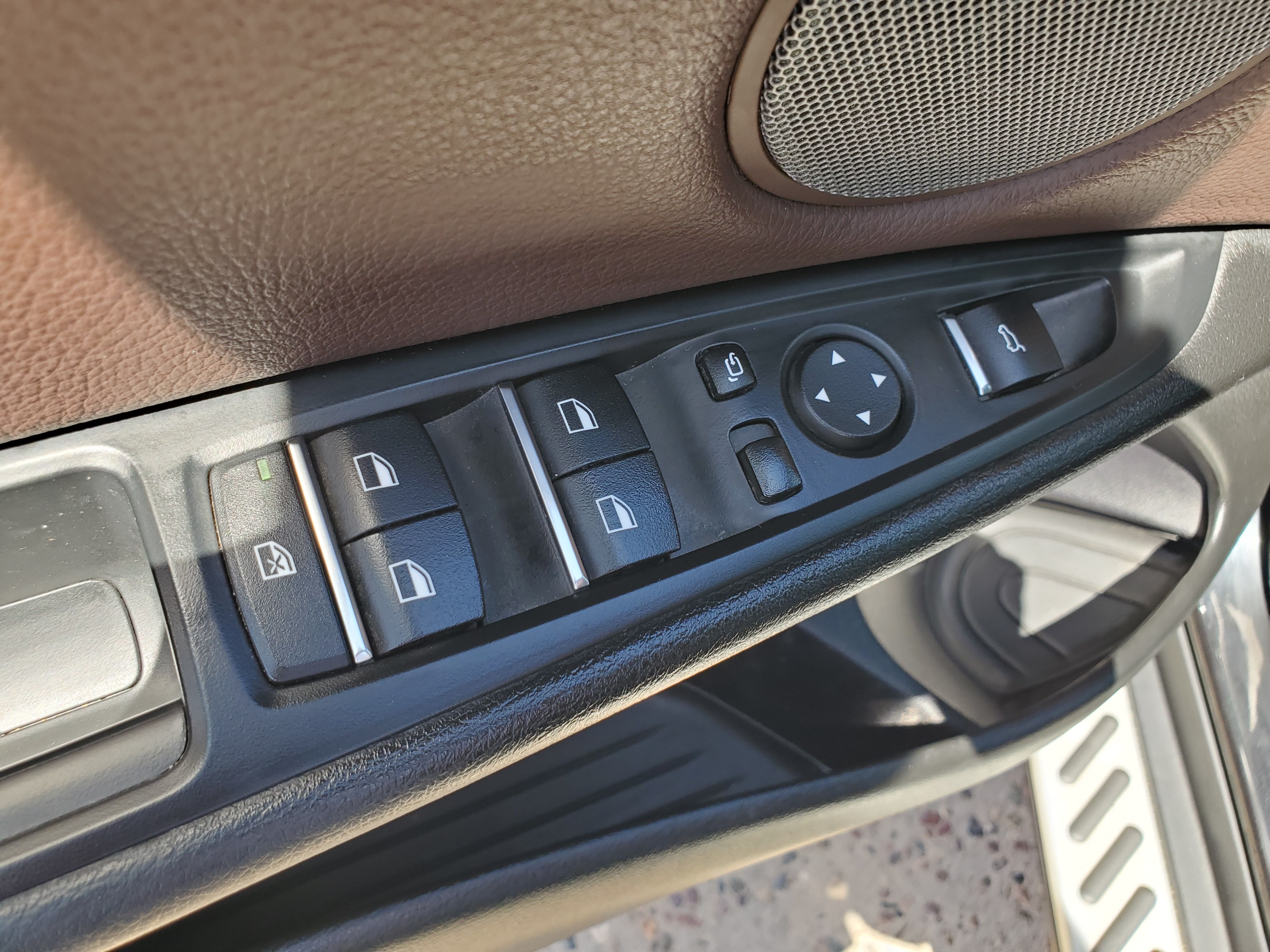 BLACK, 2018 BMW X5 Image 19