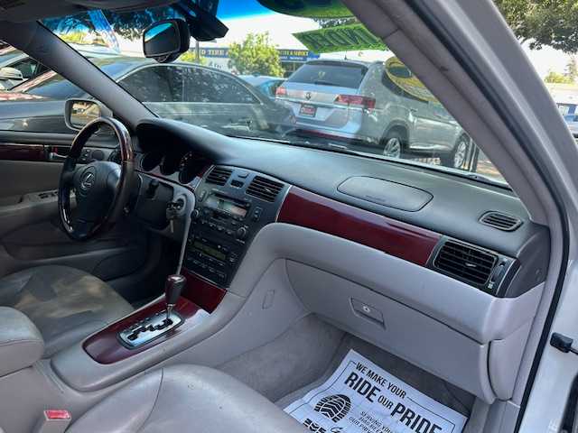 SILVER, 2003 LEXUS ES 42 SERVICE RECORD SUPER CLEAN Image 52