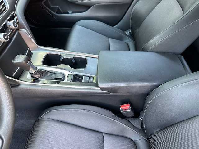 GRAY, 2019 HONDA ACCORD Image 33