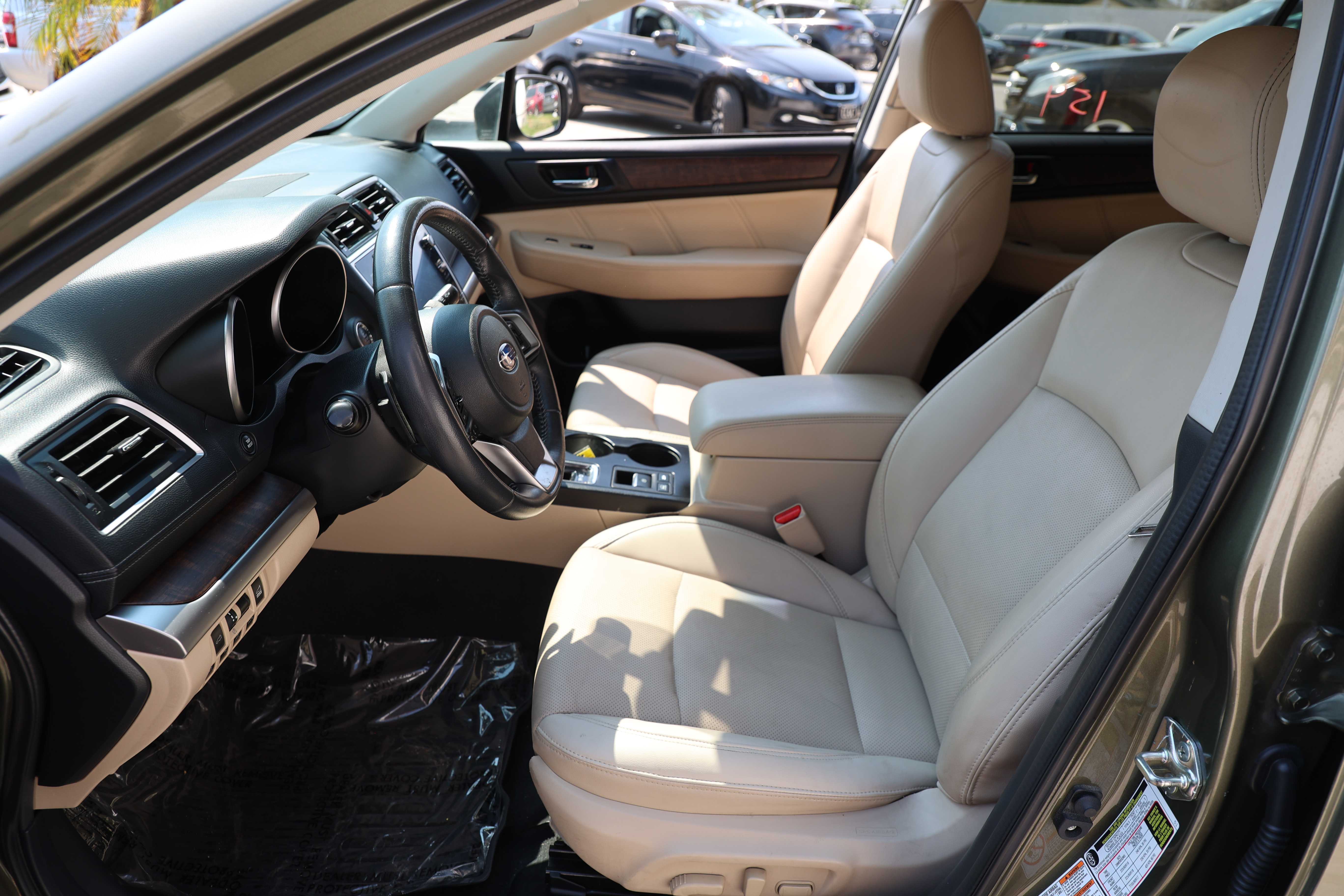GREEN, 2019 SUBARU OUTBACK Image 6