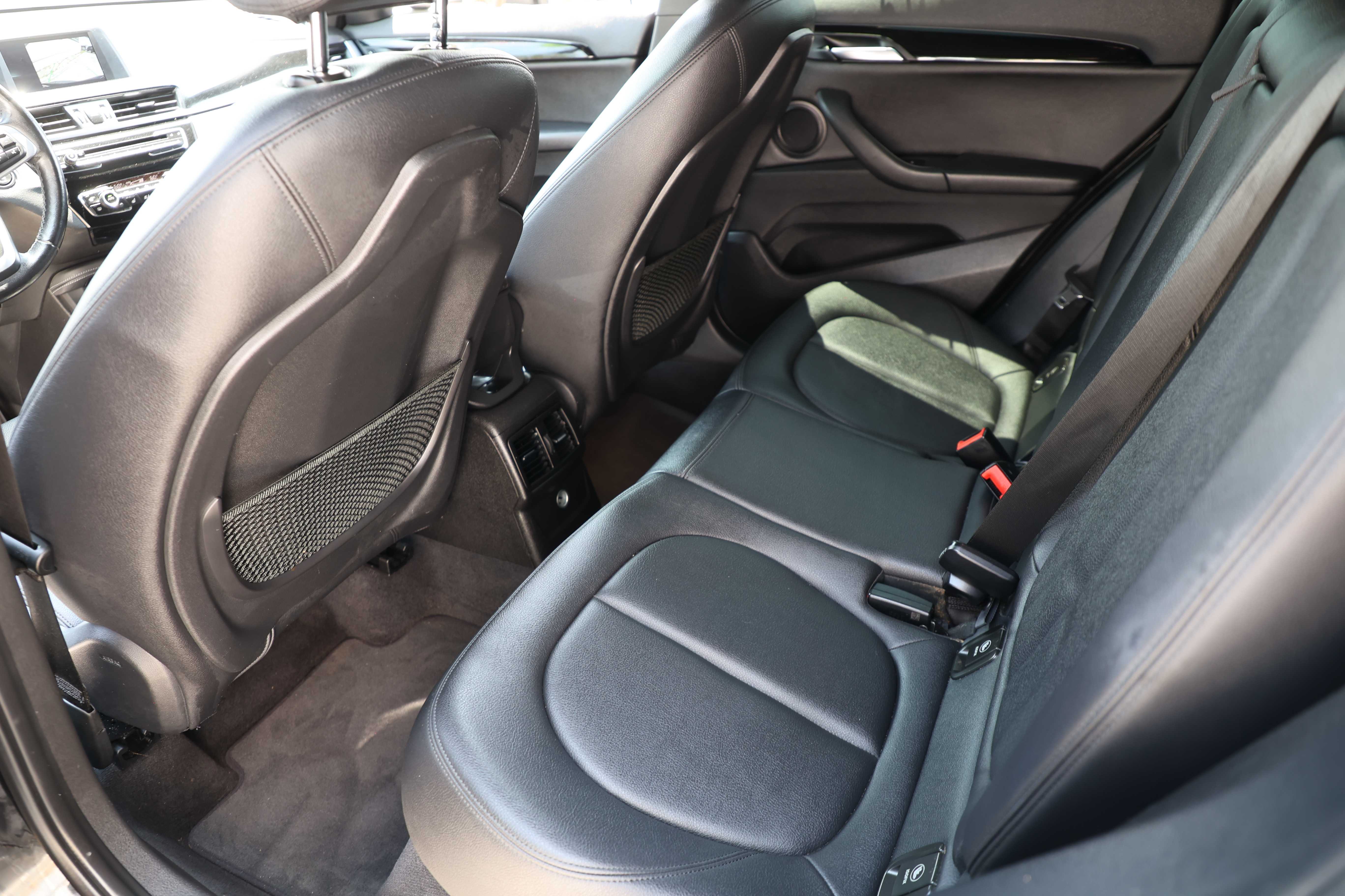 BLACK, 2018 BMW X1 Thumnail Image 11