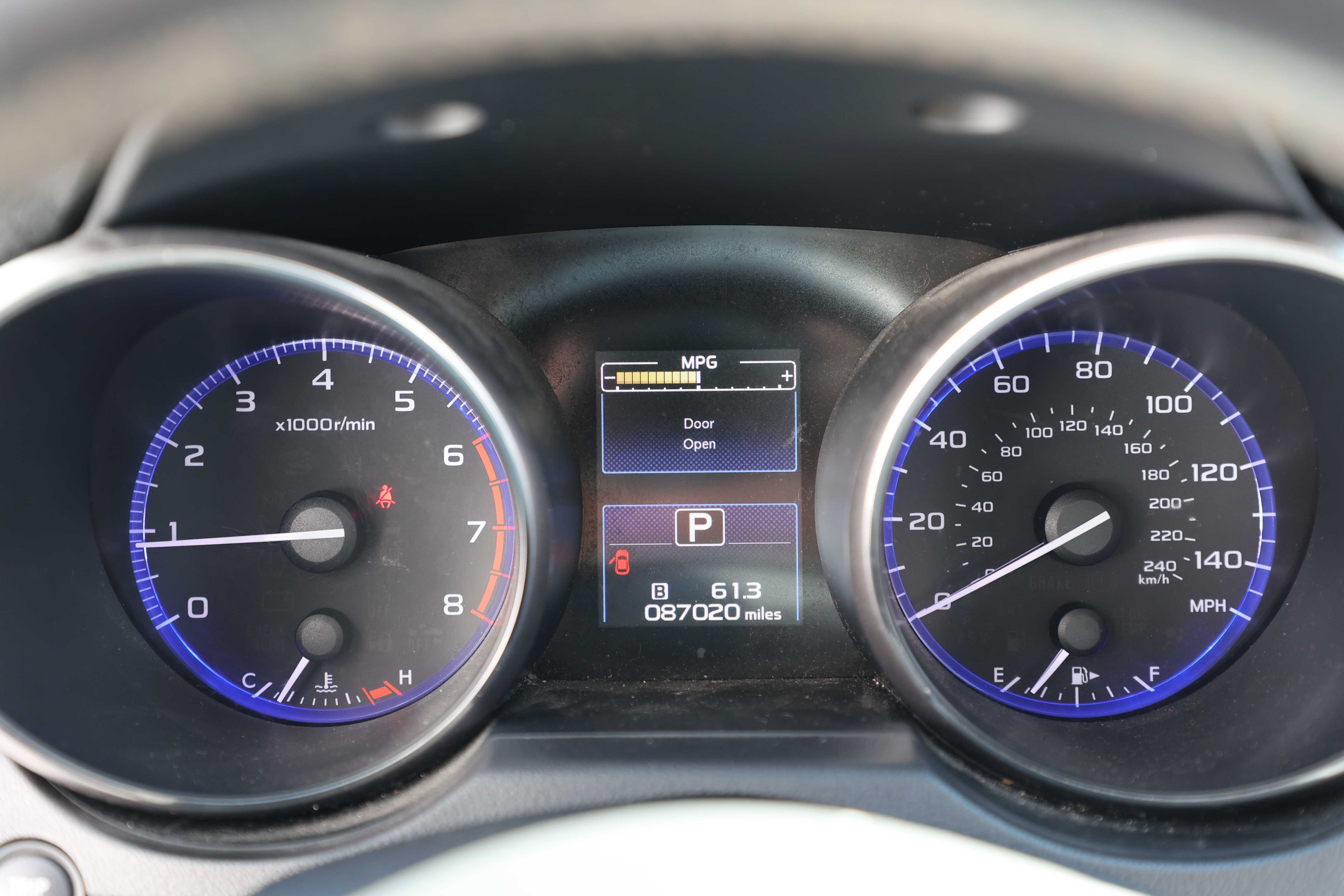 BLACK, 2017 SUBARU LEGACY Thumnail Image 9