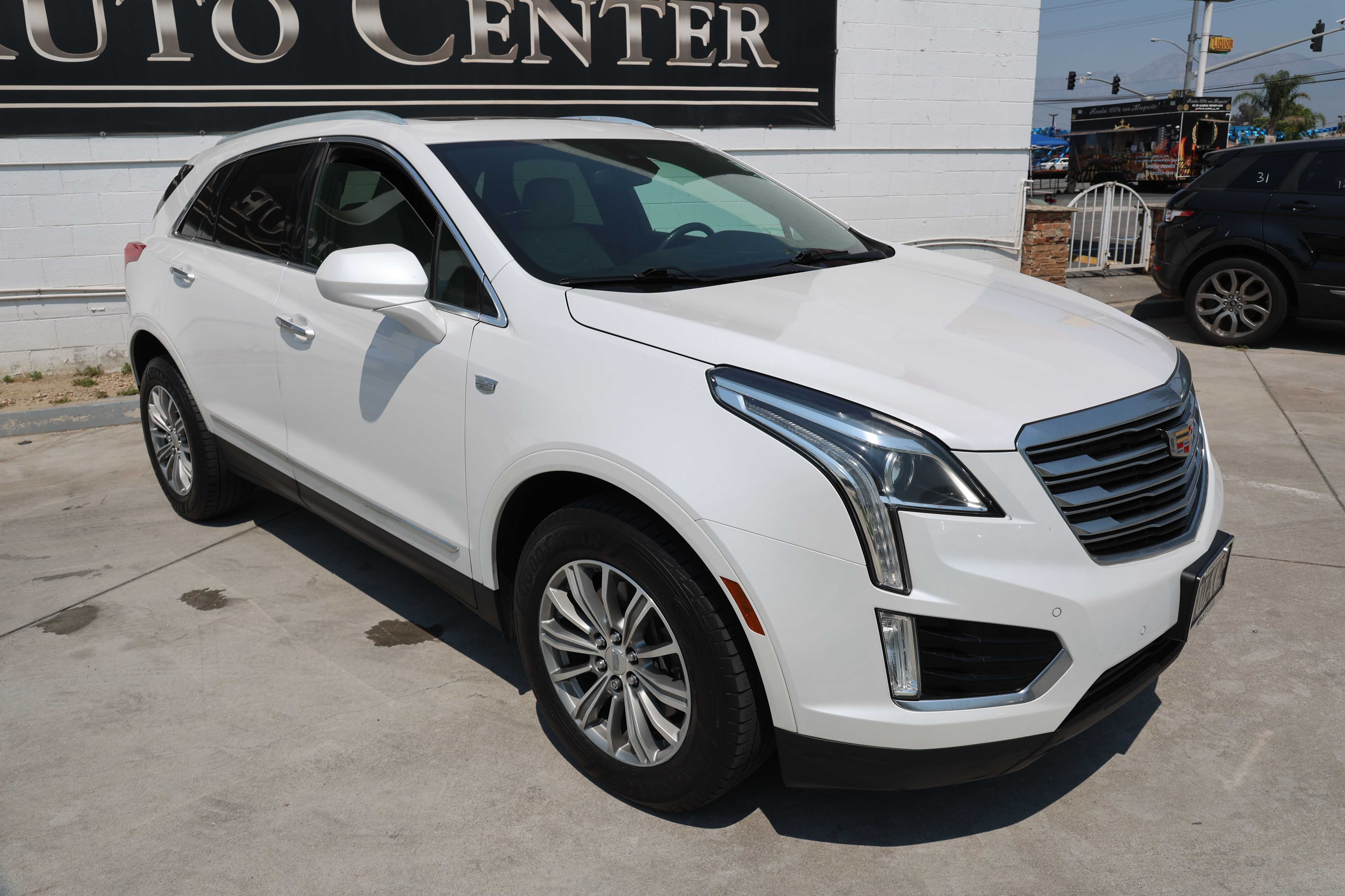 WHITE, 2017 CADILLAC XT5 Thumnail Image 3