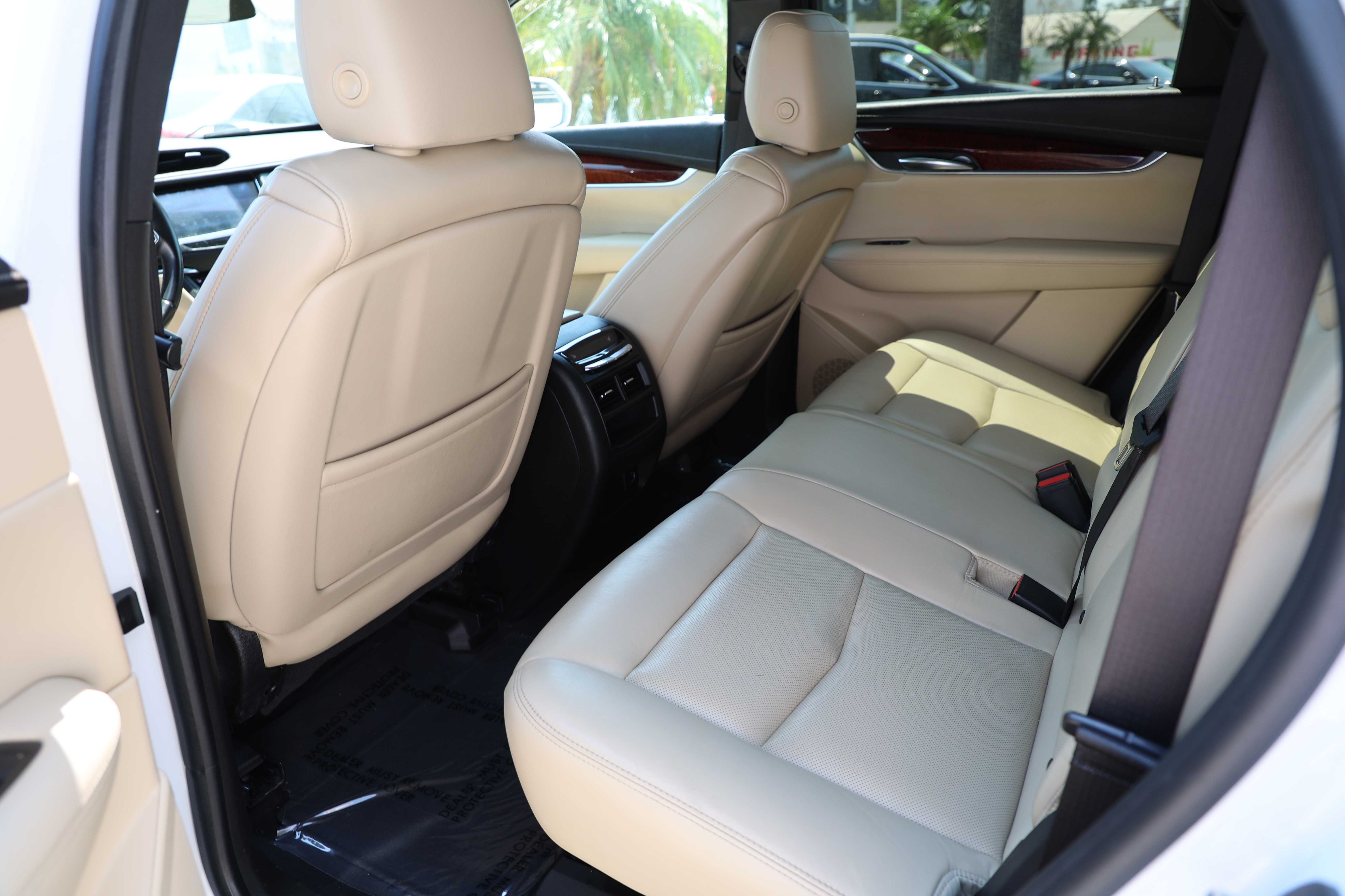 WHITE, 2017 CADILLAC XT5 Thumnail Image 13