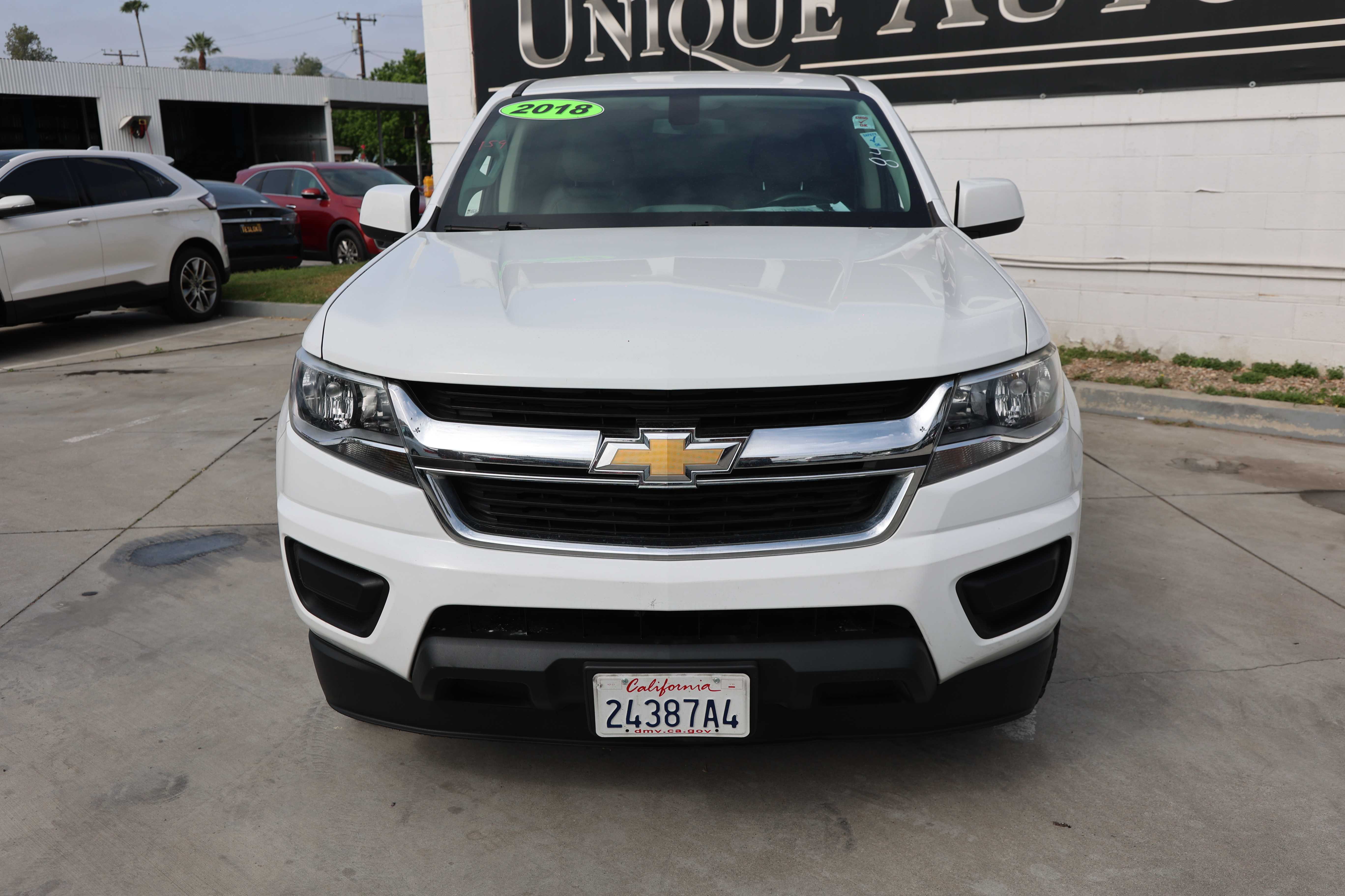 WHITE, 2018 CHEVROLET COLORADO CREW CAB Thumnail Image 2