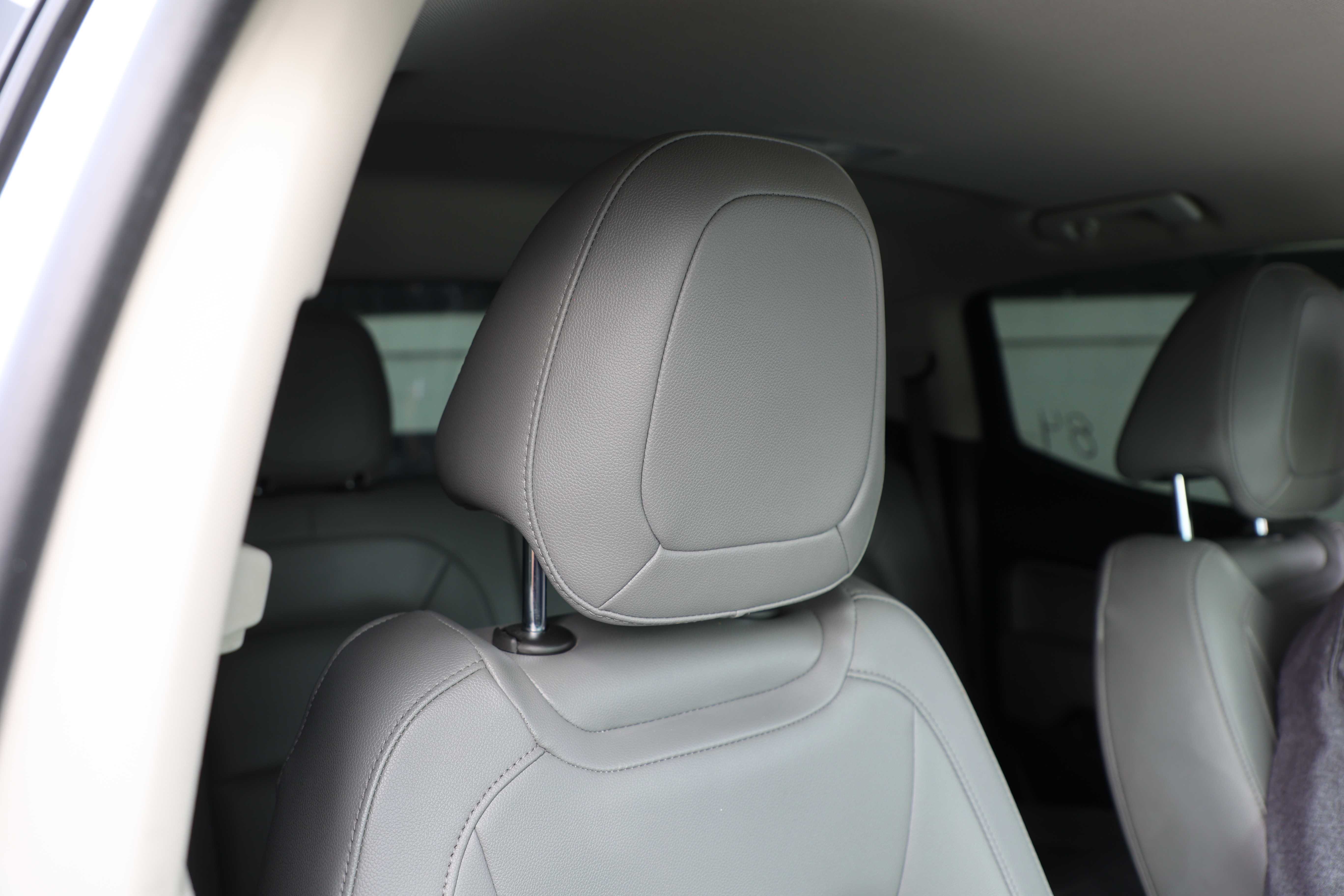 WHITE, 2018 CHEVROLET COLORADO CREW CAB Thumnail Image 16