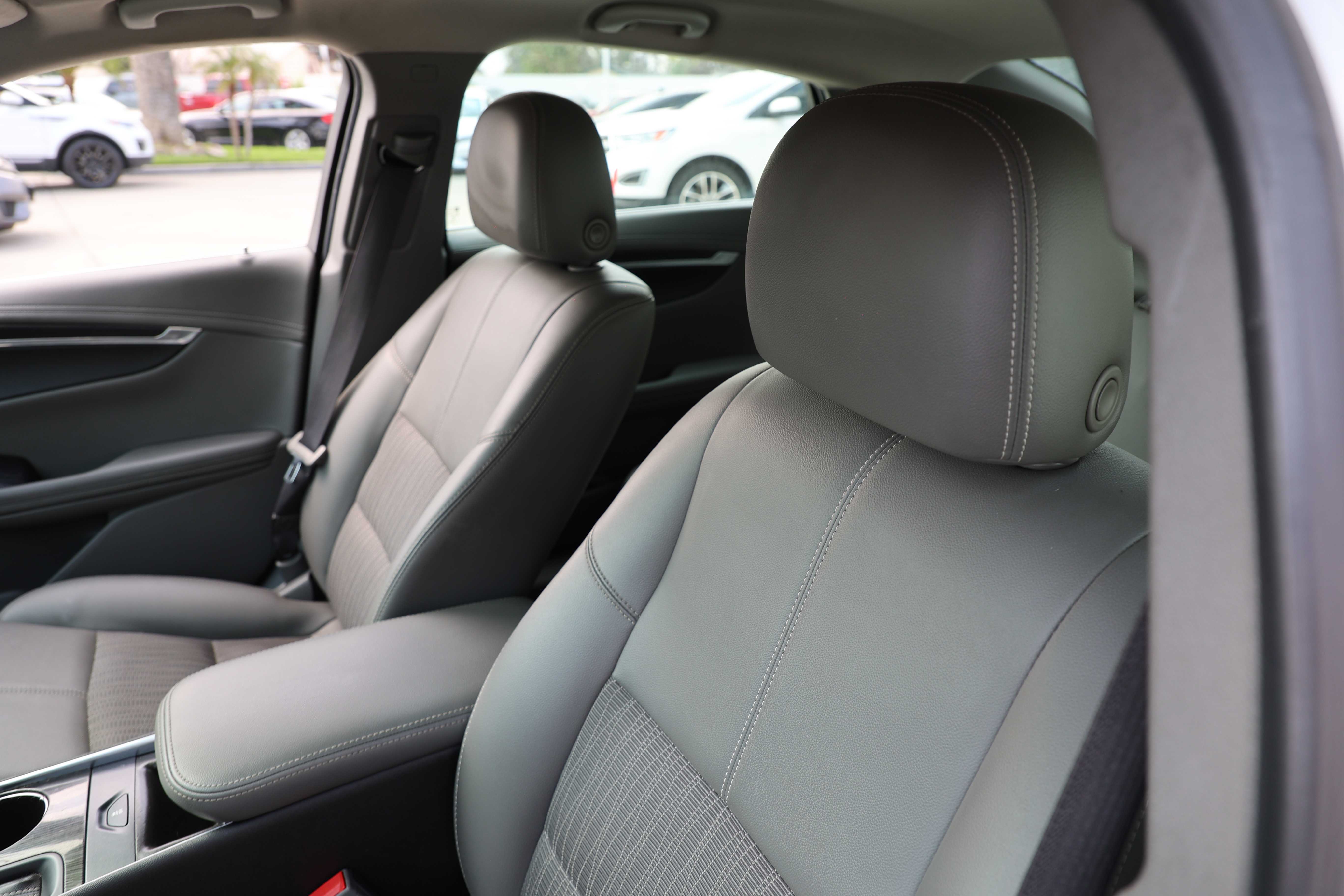 WHITE, 2018 CHEVROLET IMPALA Thumnail Image 8