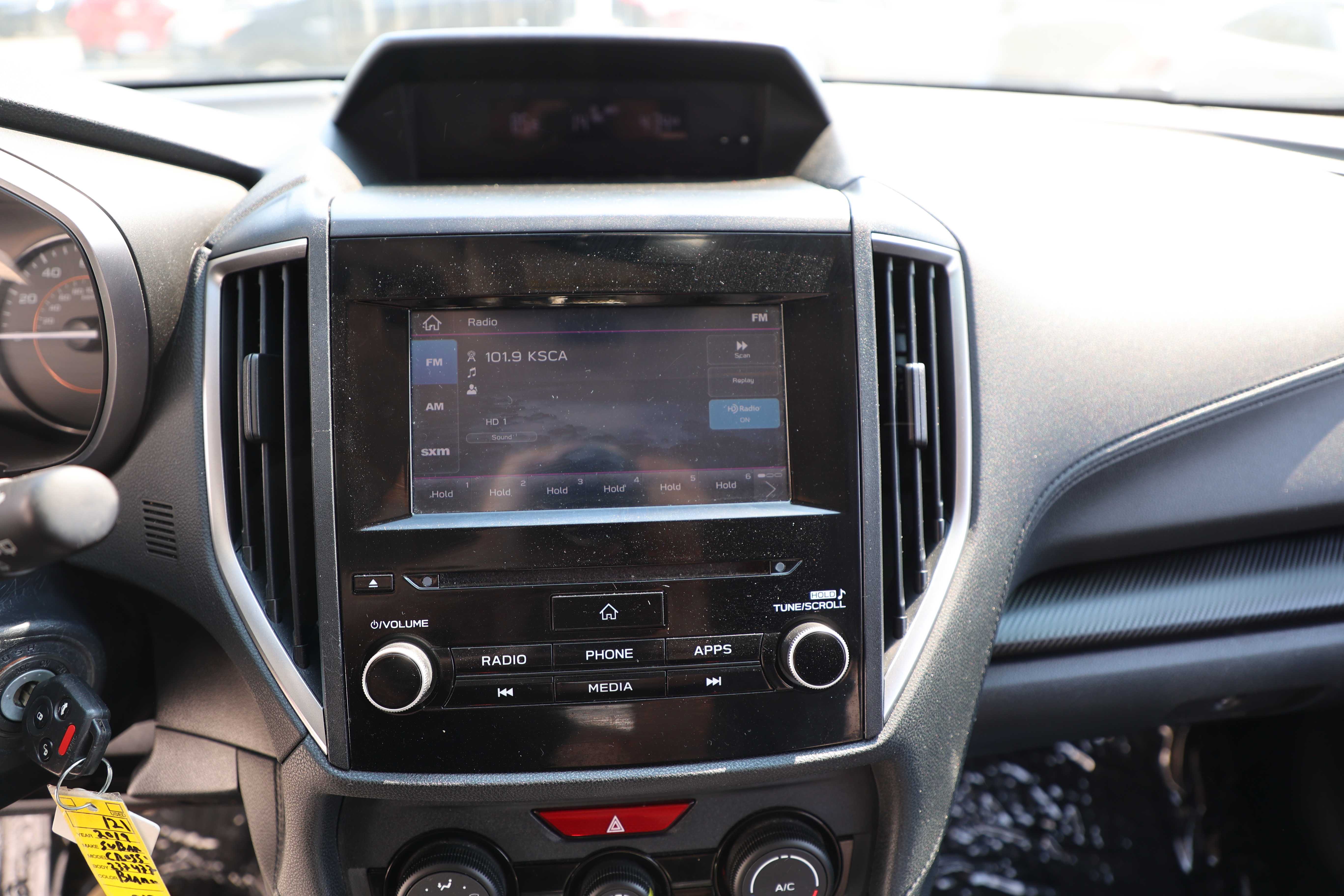 WHITE, 2019 SUBARU CROSSTREK Thumnail Image 11