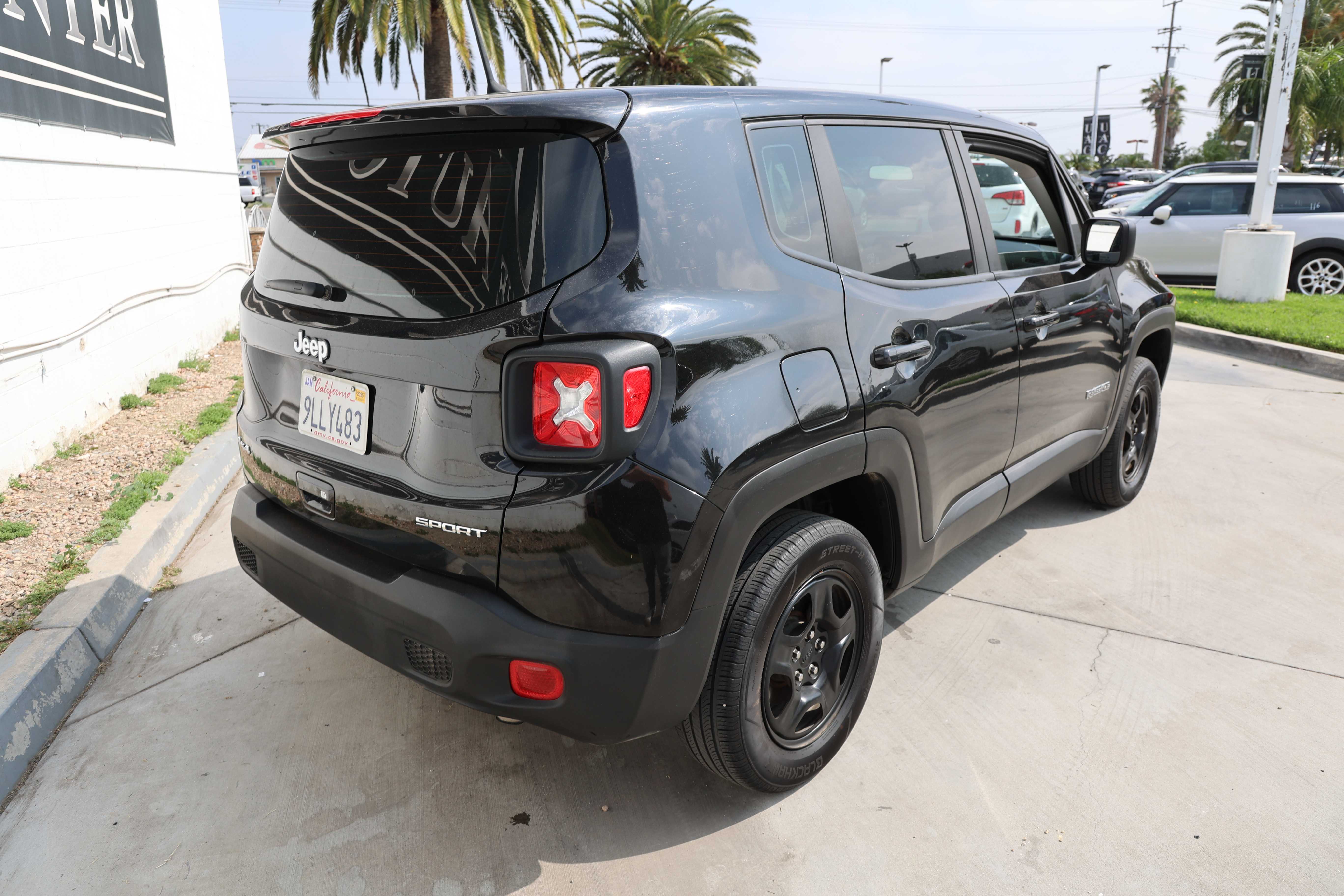 BLACK, 2019 JEEP RENEGADE Thumnail Image 5