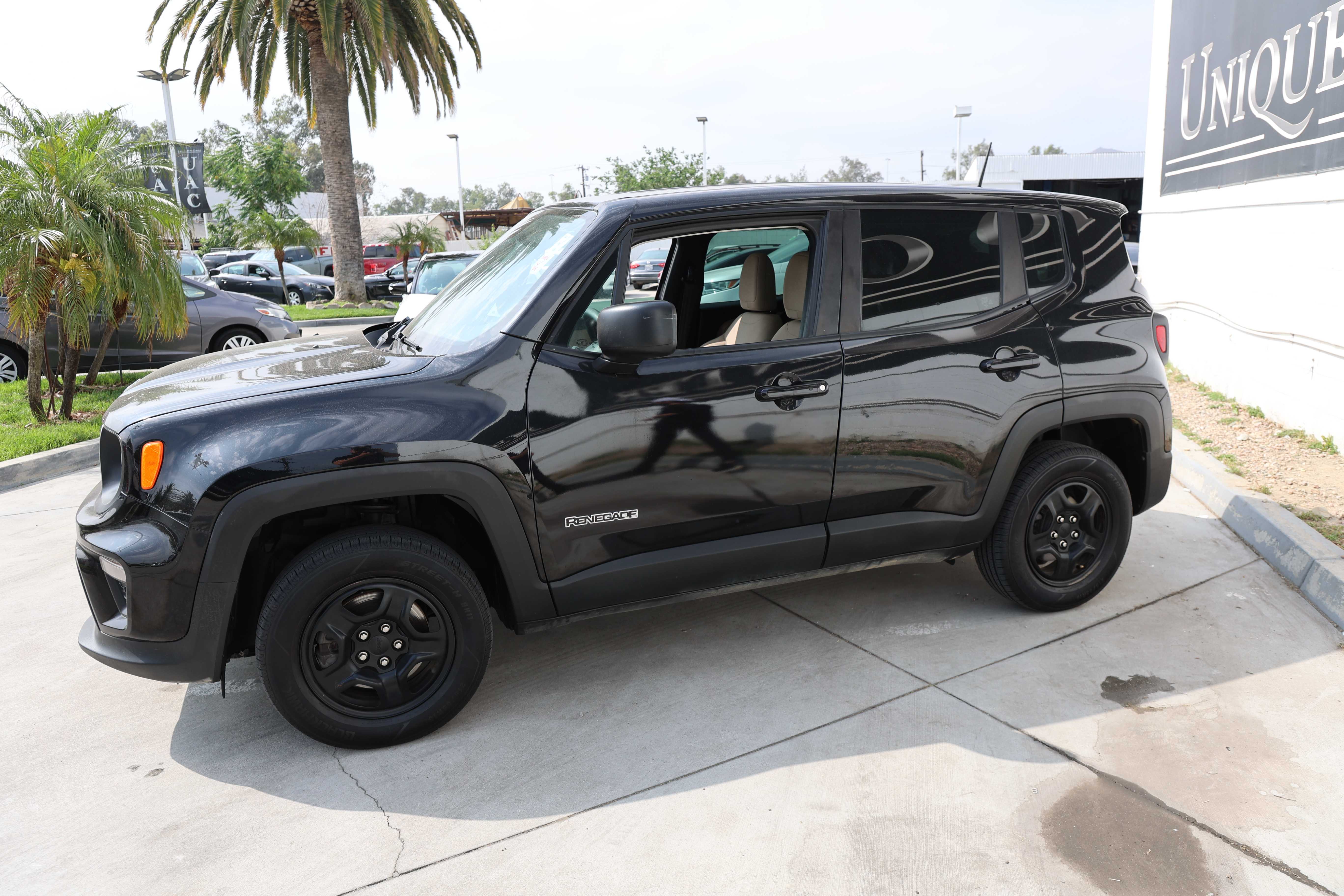 BLACK, 2019 JEEP RENEGADE Thumnail Image 6