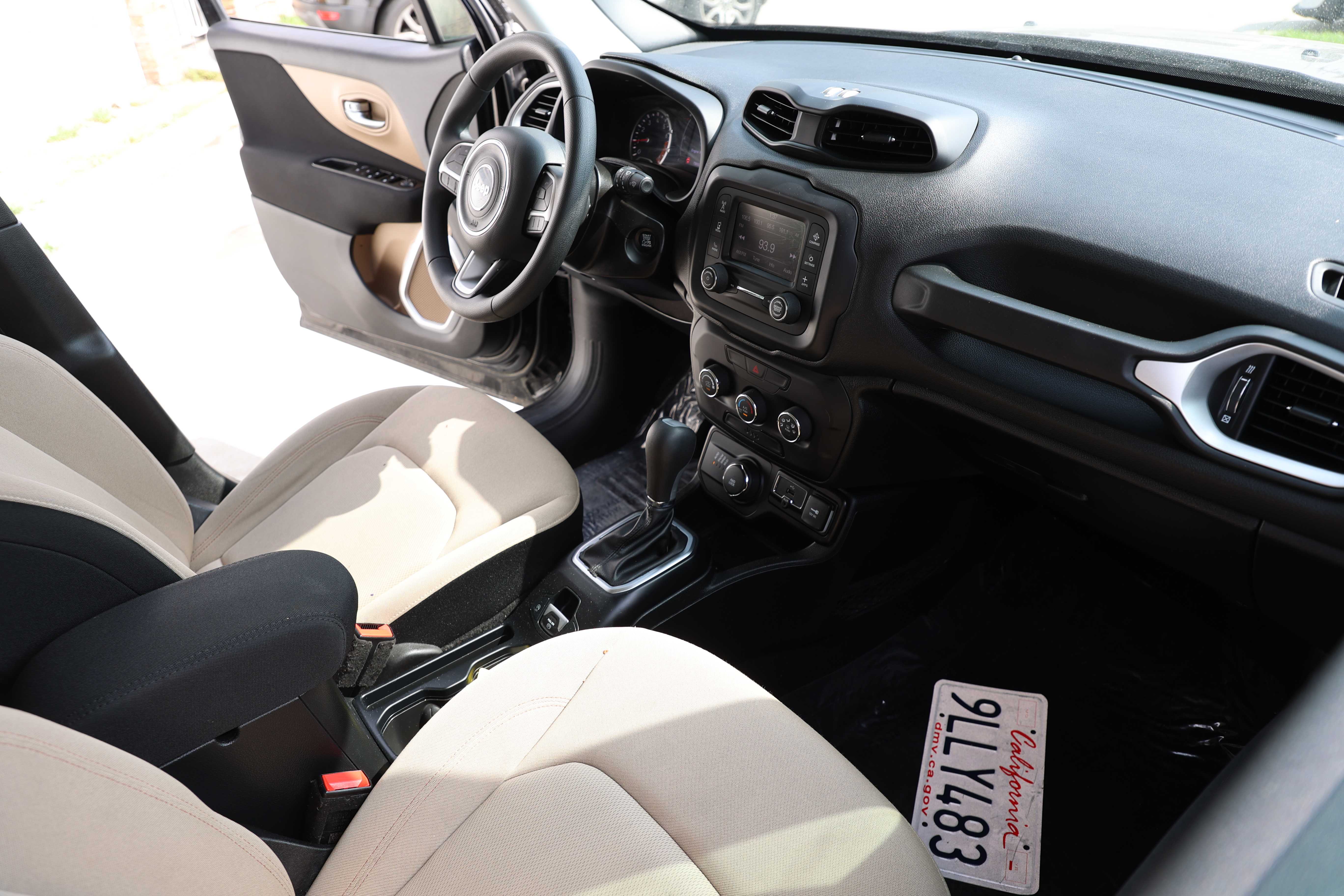 BLACK, 2019 JEEP RENEGADE Thumnail Image 14