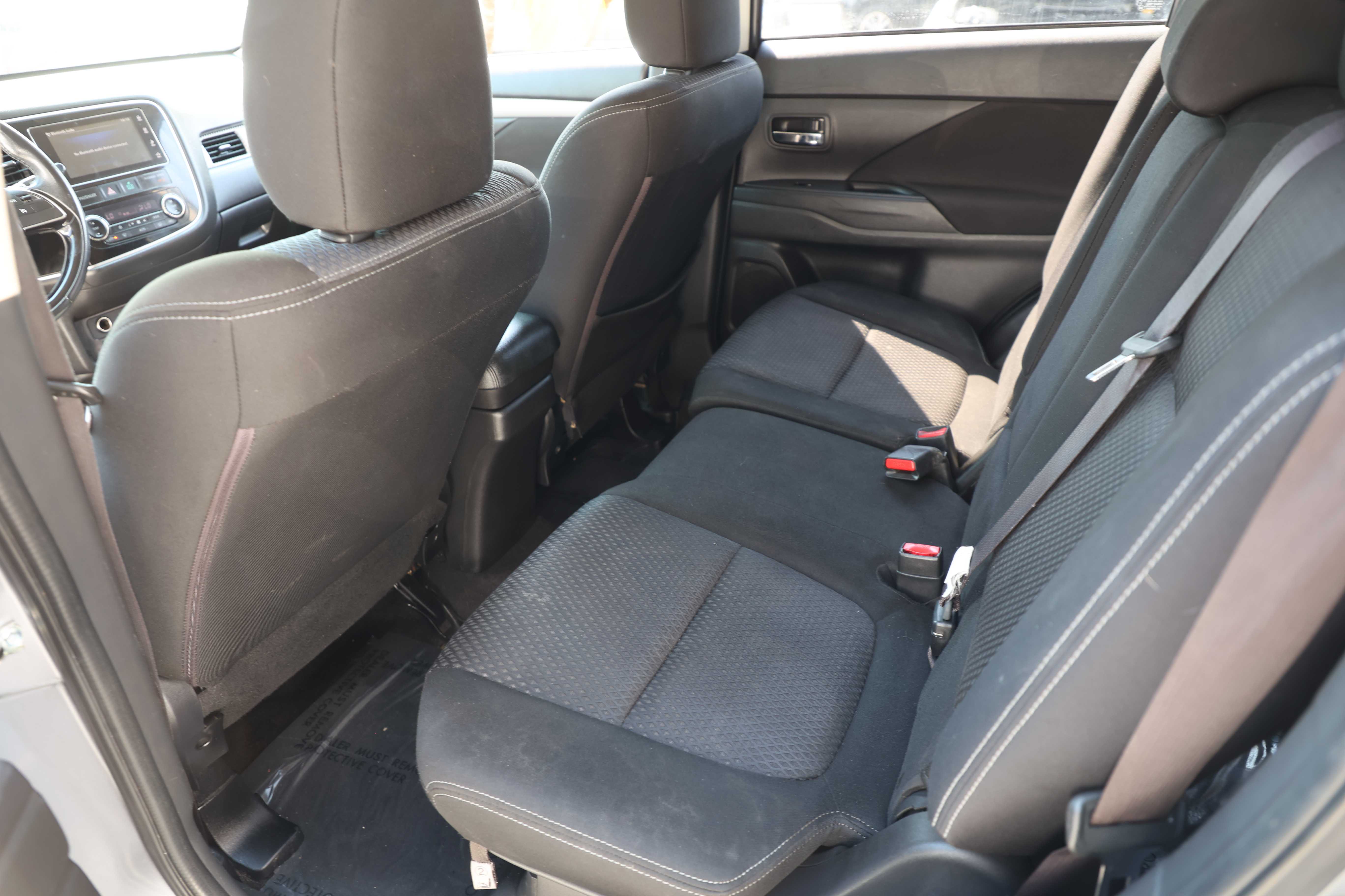 GRAY, 2017 MITSUBISHI OUTLANDER Thumnail Image 13