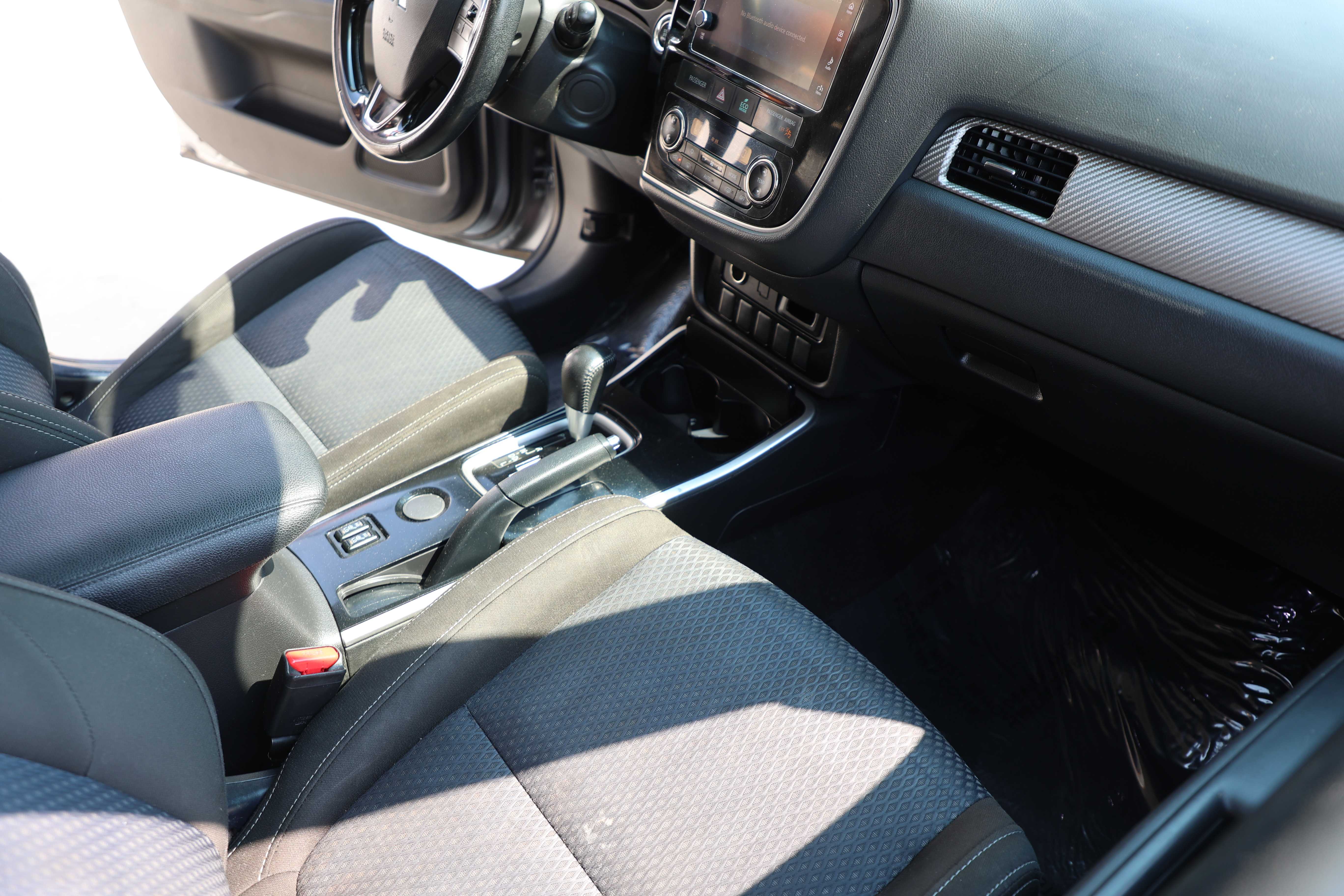 GRAY, 2017 MITSUBISHI OUTLANDER Thumnail Image 14