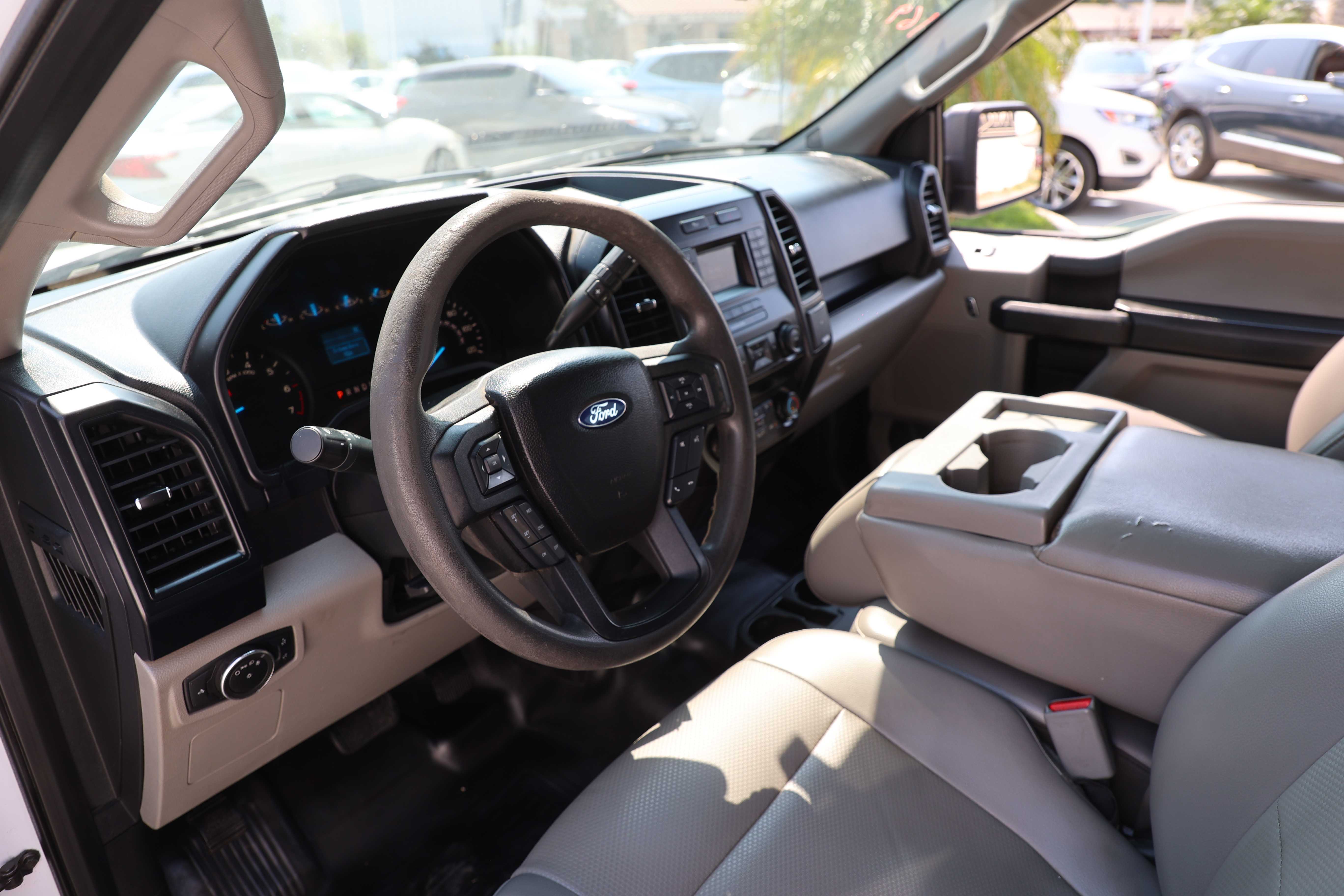 WHITE, 2016 FORD F150 SUPERCREW CAB Image 8
