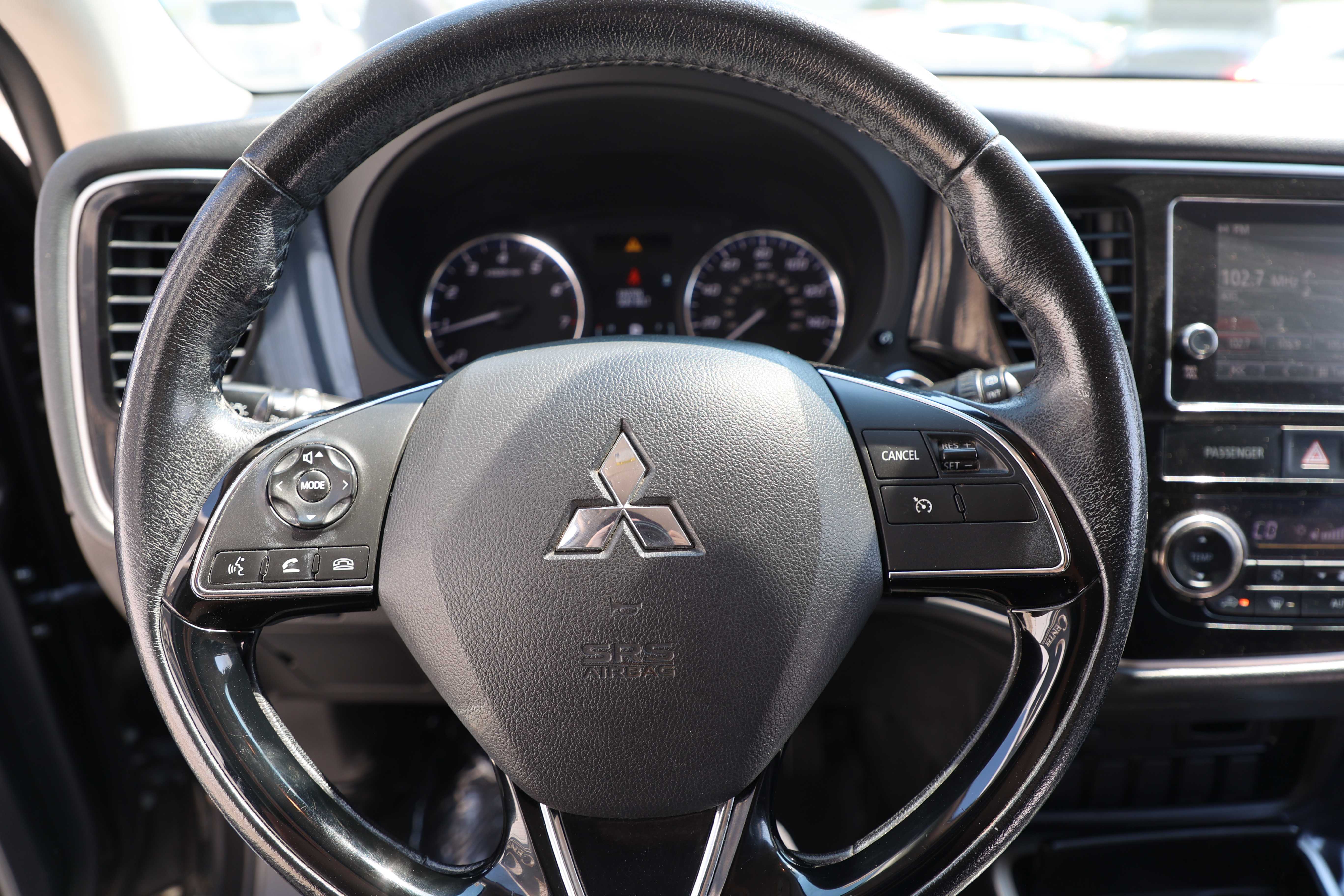 BLACK, 2017 MITSUBISHI OUTLANDER Thumnail Image 9