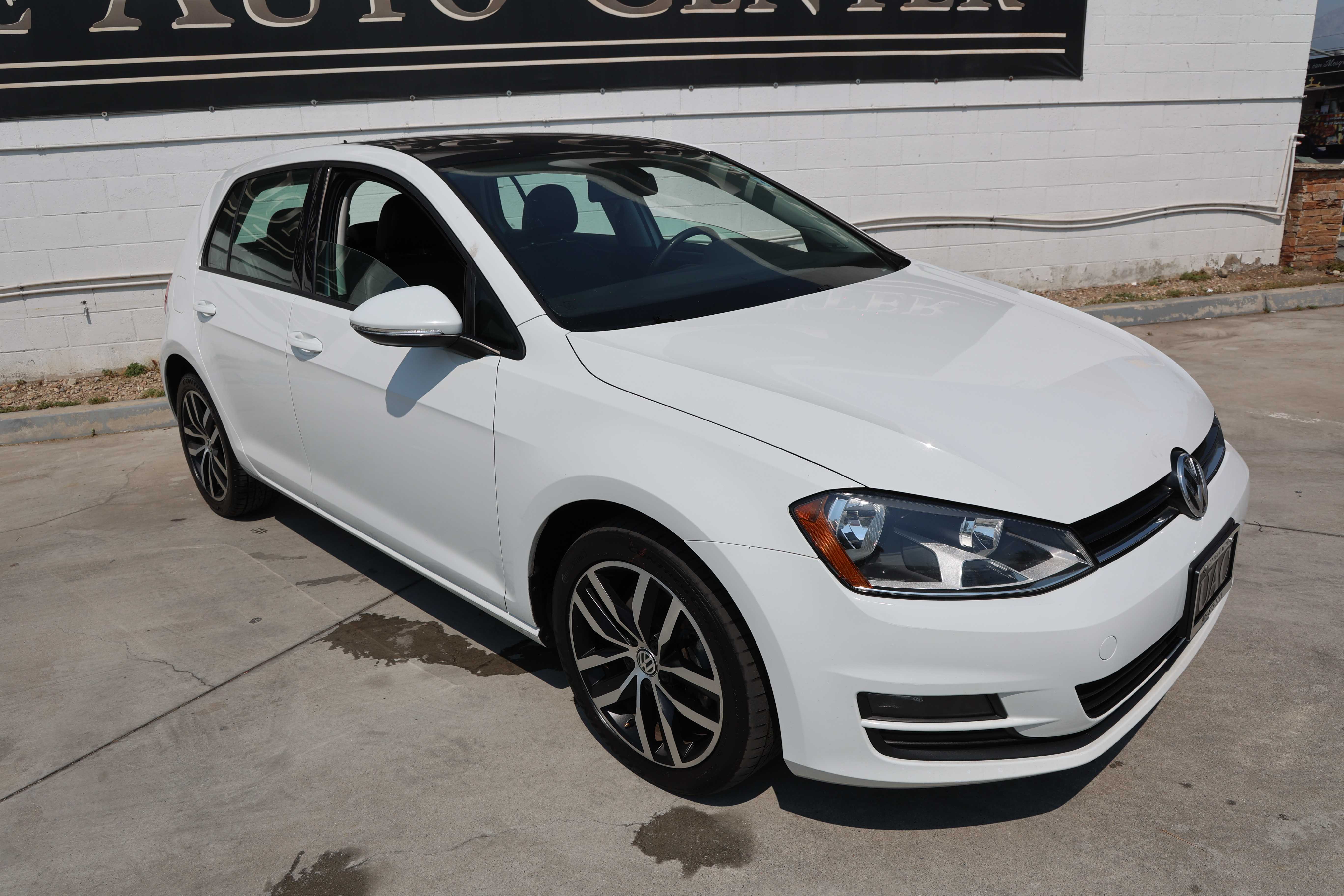 WHITE, 2016 VOLKSWAGEN GOLF Thumnail Image 3