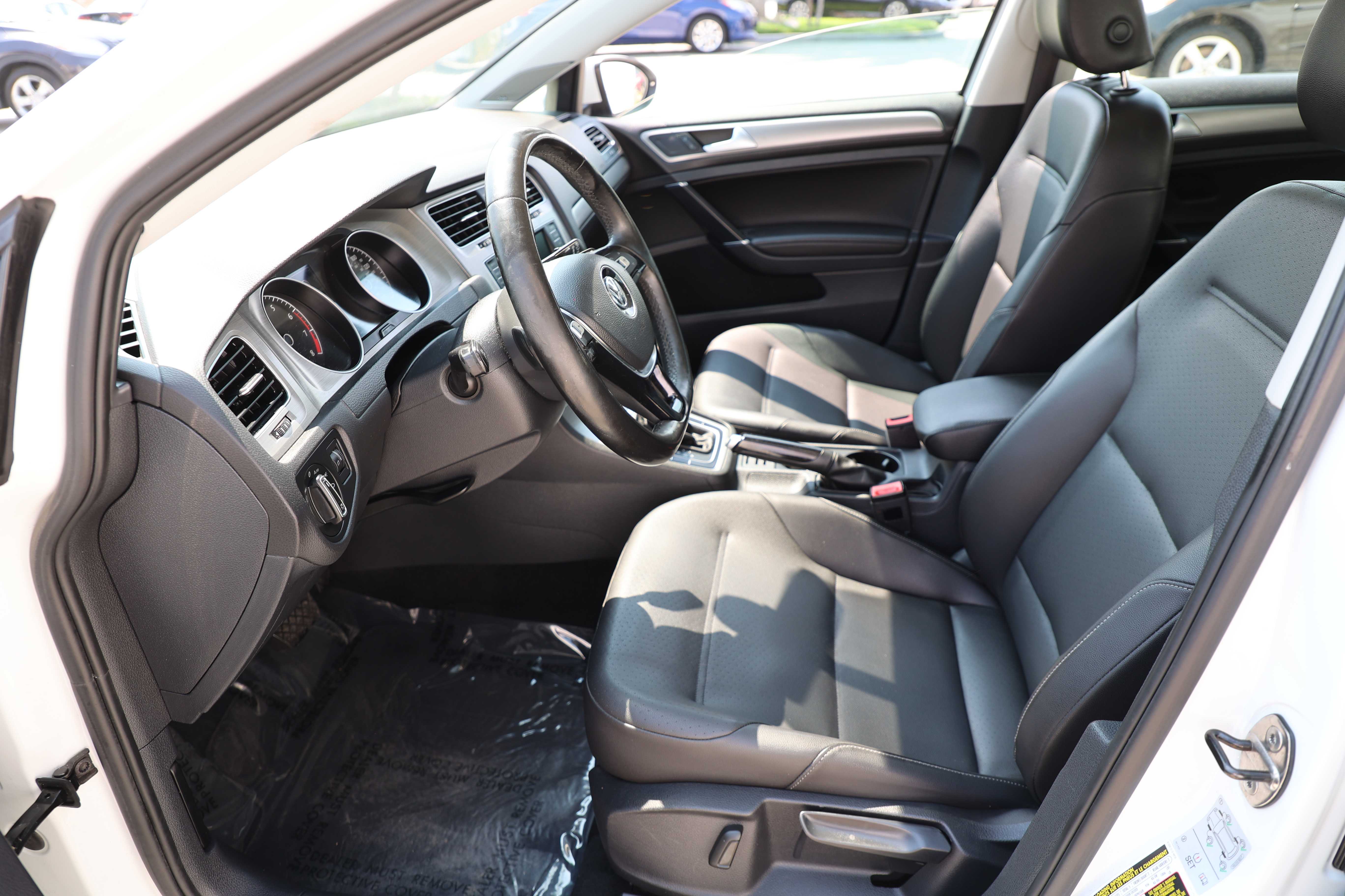 WHITE, 2016 VOLKSWAGEN GOLF Thumnail Image 7