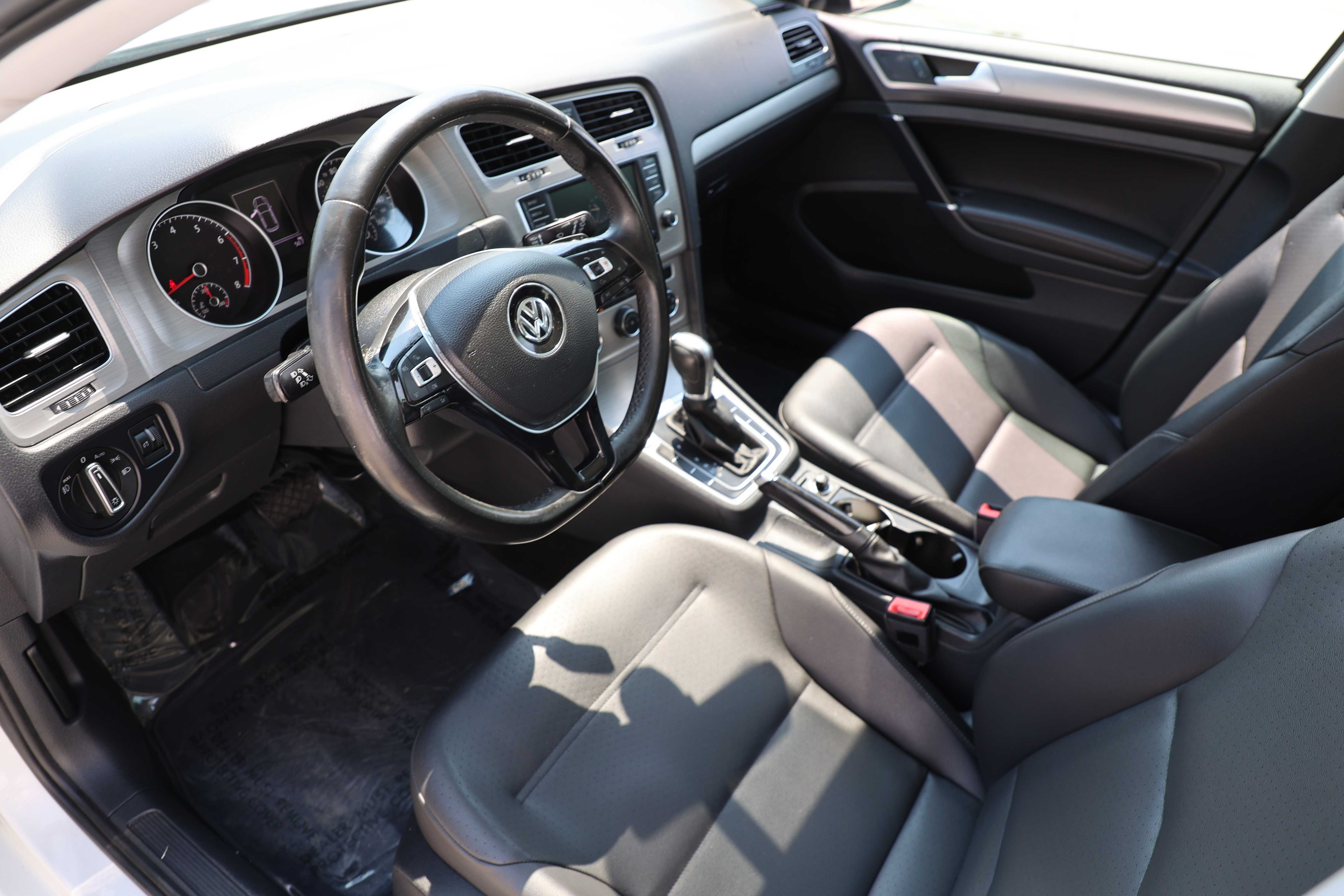 WHITE, 2016 VOLKSWAGEN GOLF Thumnail Image 9