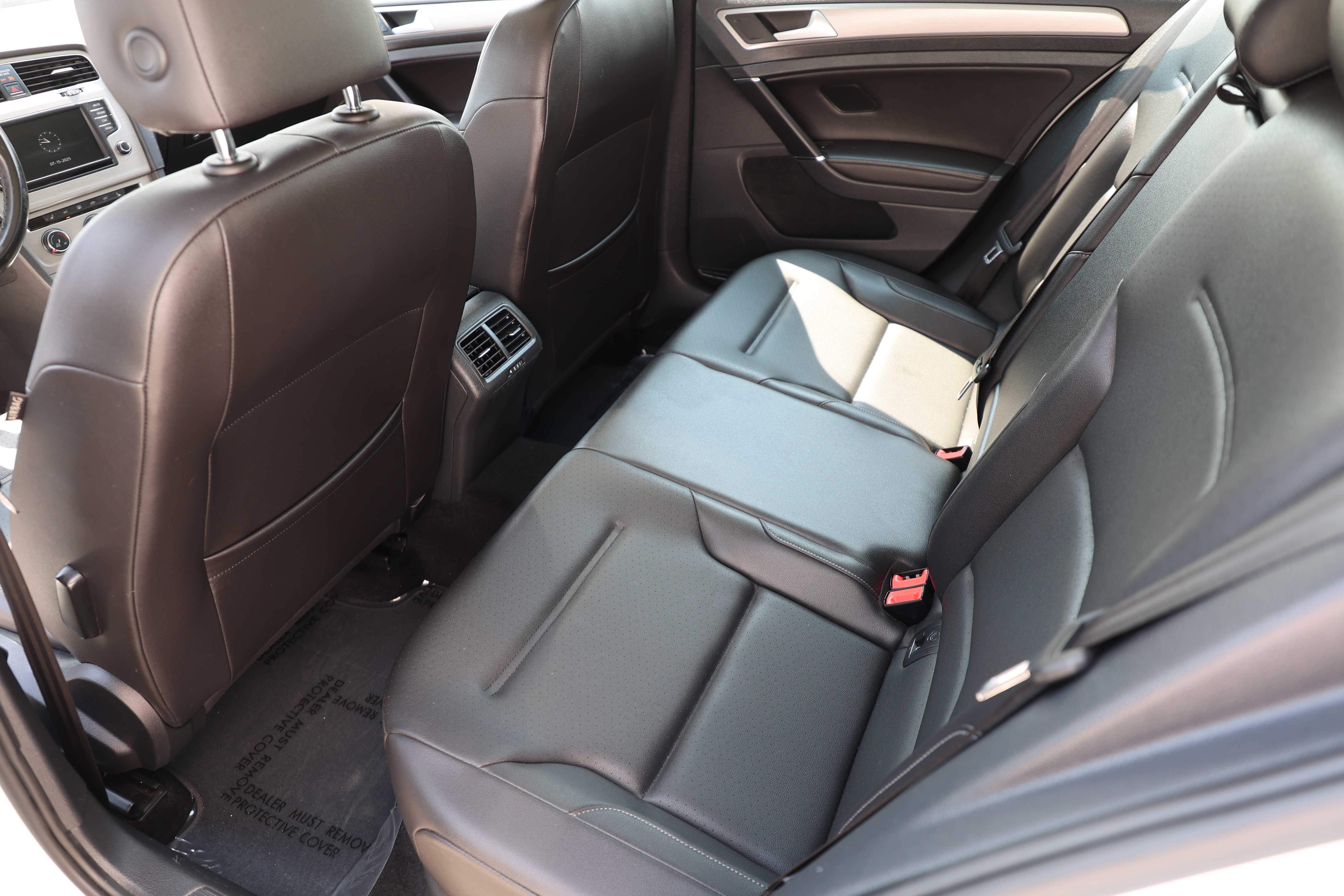 WHITE, 2016 VOLKSWAGEN GOLF Thumnail Image 14