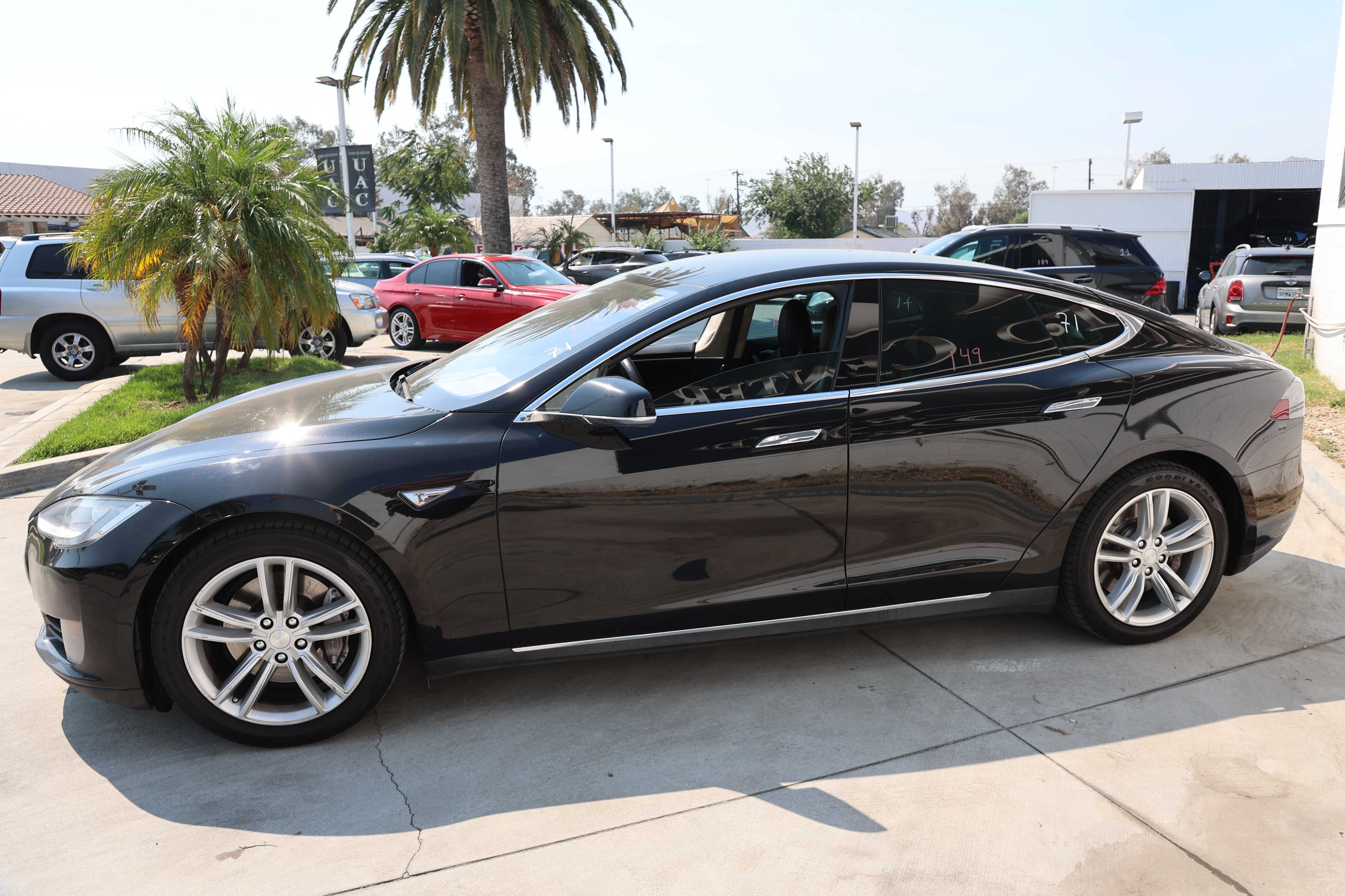 BLACK, 2016 TESLA MODEL S Thumnail Image 5