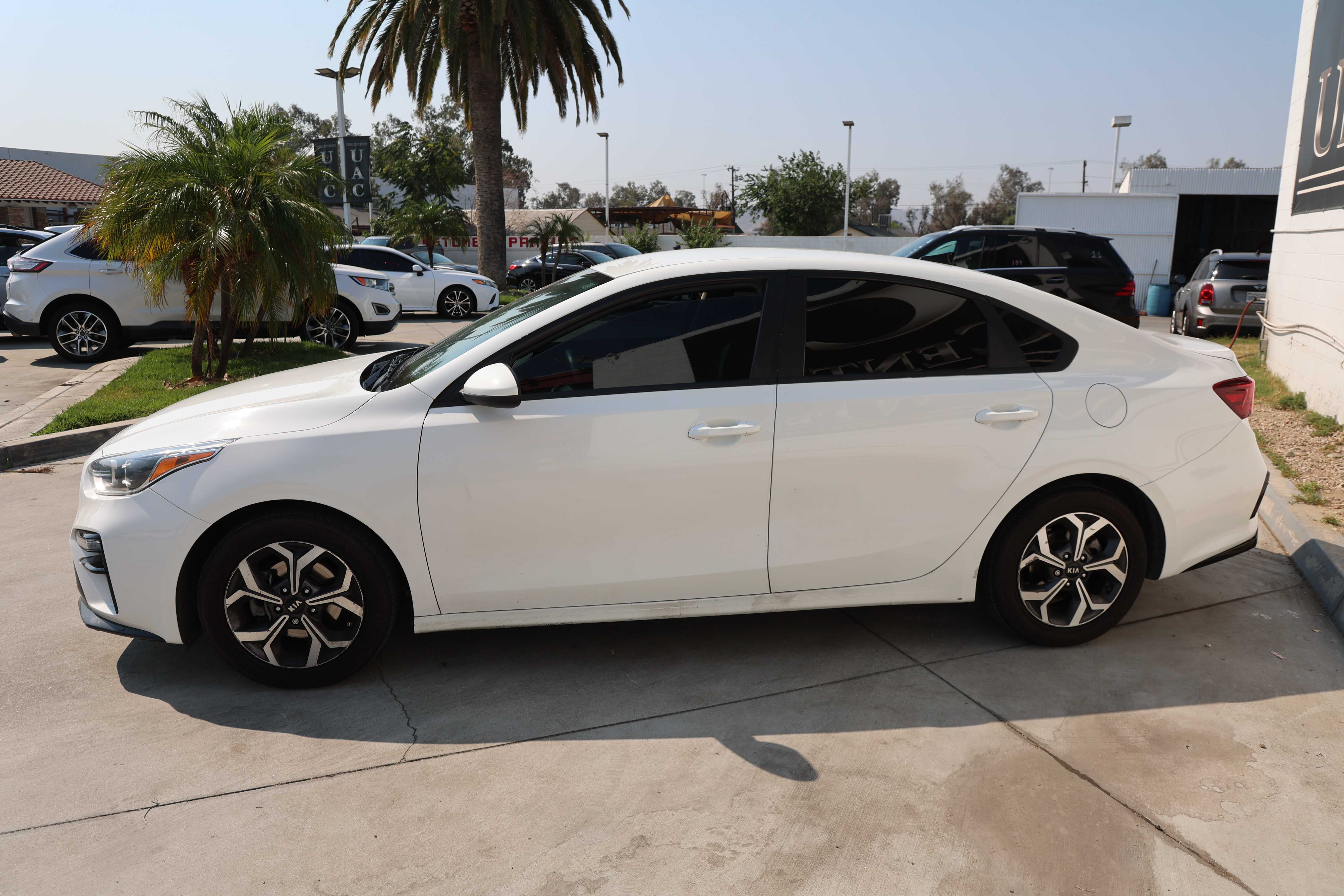 WHITE, 2021 KIA FORTE Thumnail Image 6