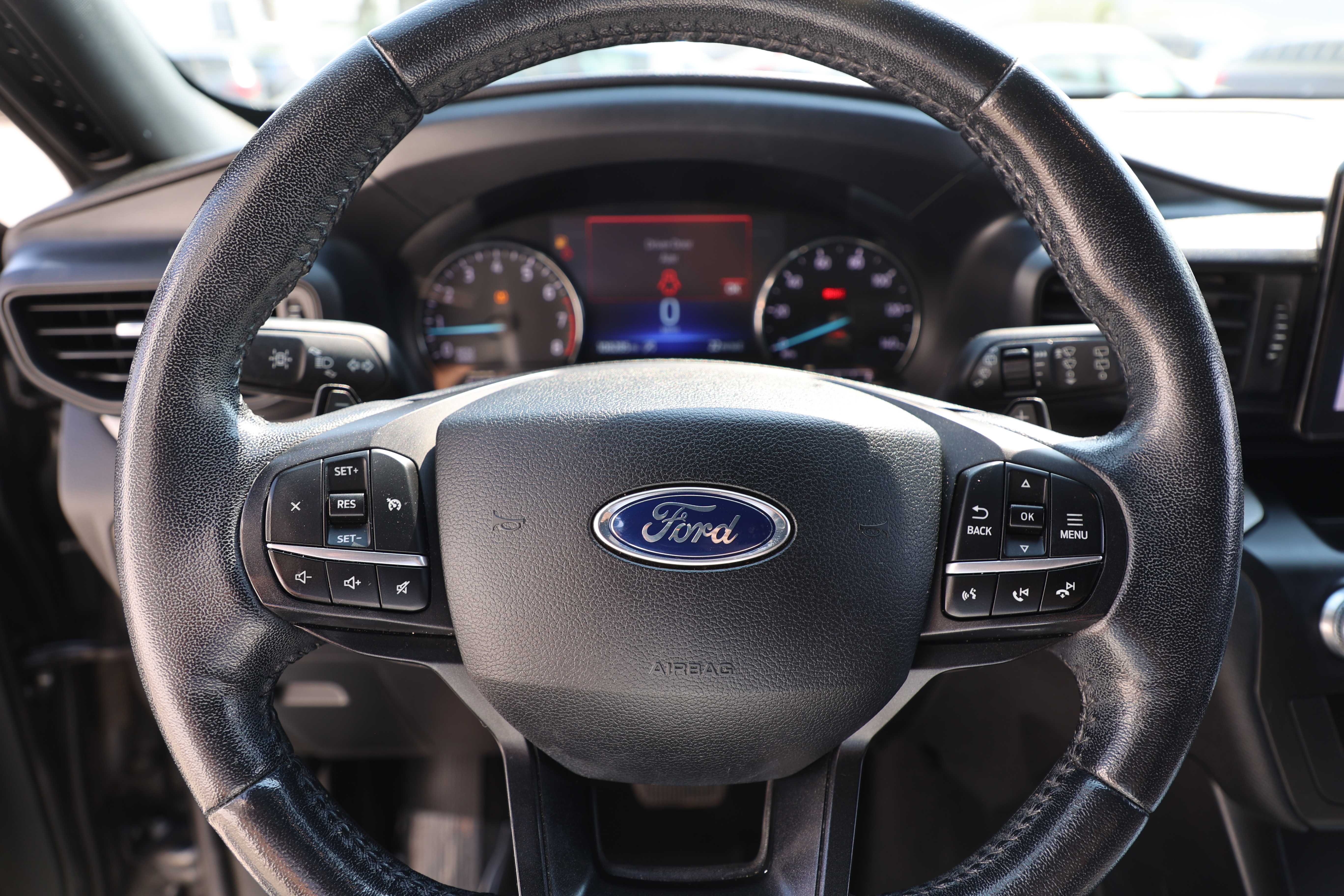 GRAY, 2020 FORD EXPLORER Image 10