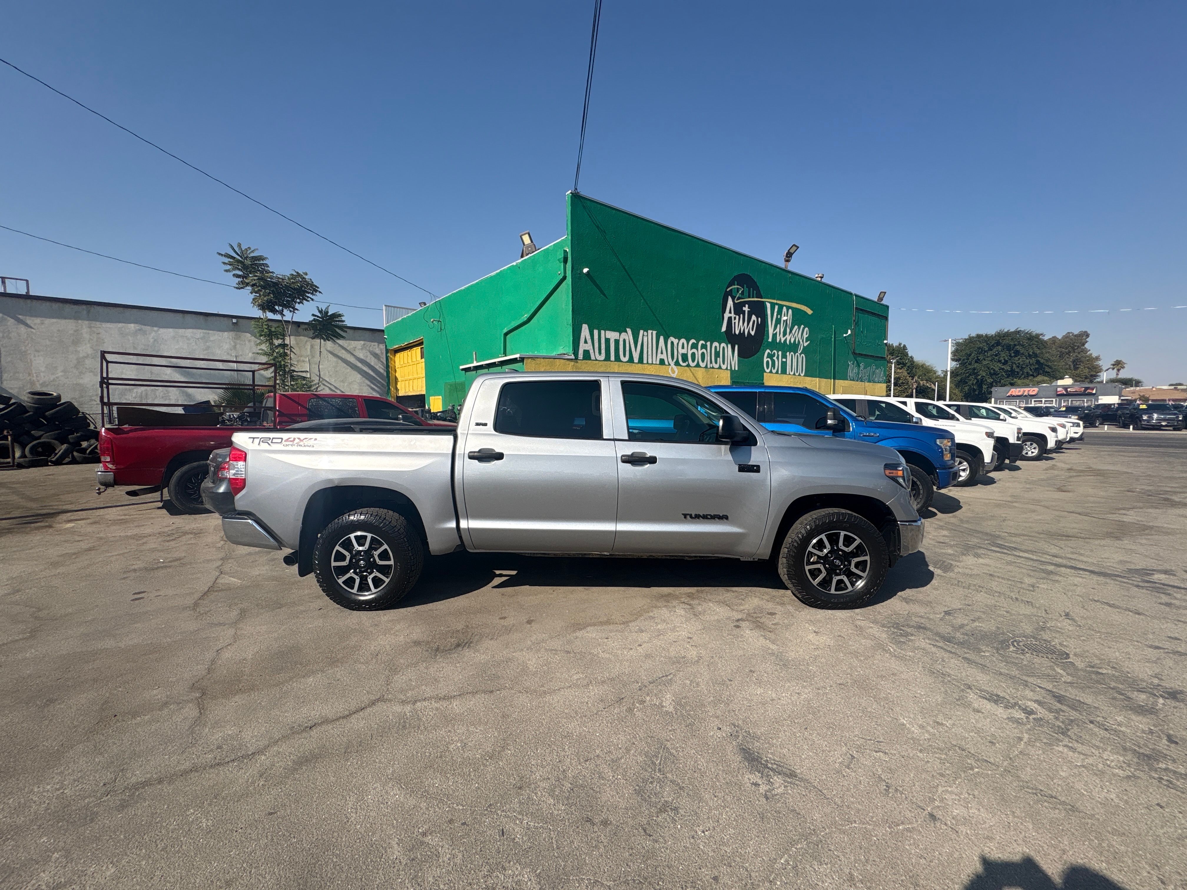 N / A, 2020 TOYOTA TUNDRA CREWMAX Thumnail Image 4