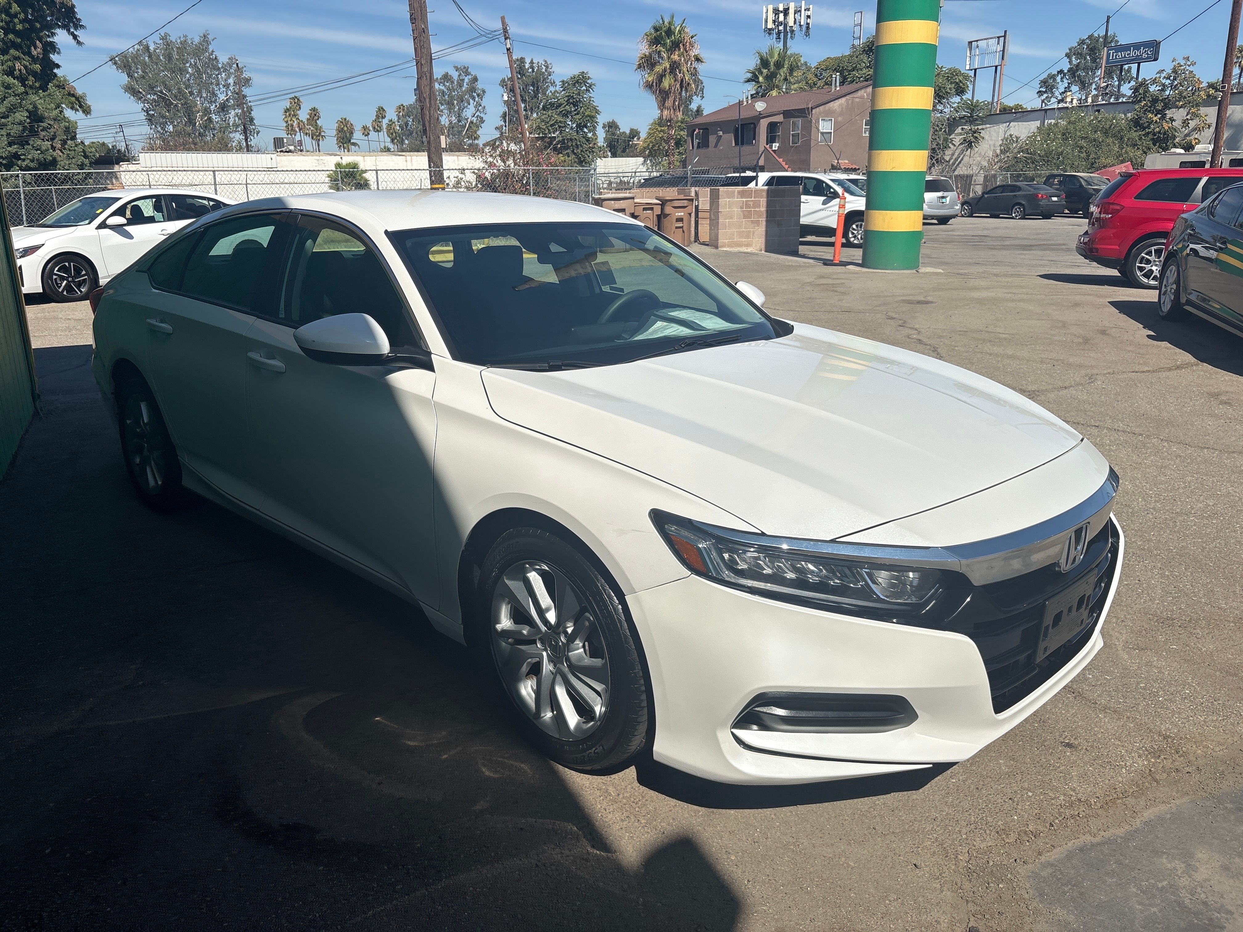 WHITE, 2020 HONDA ACCORD Thumnail Image 3