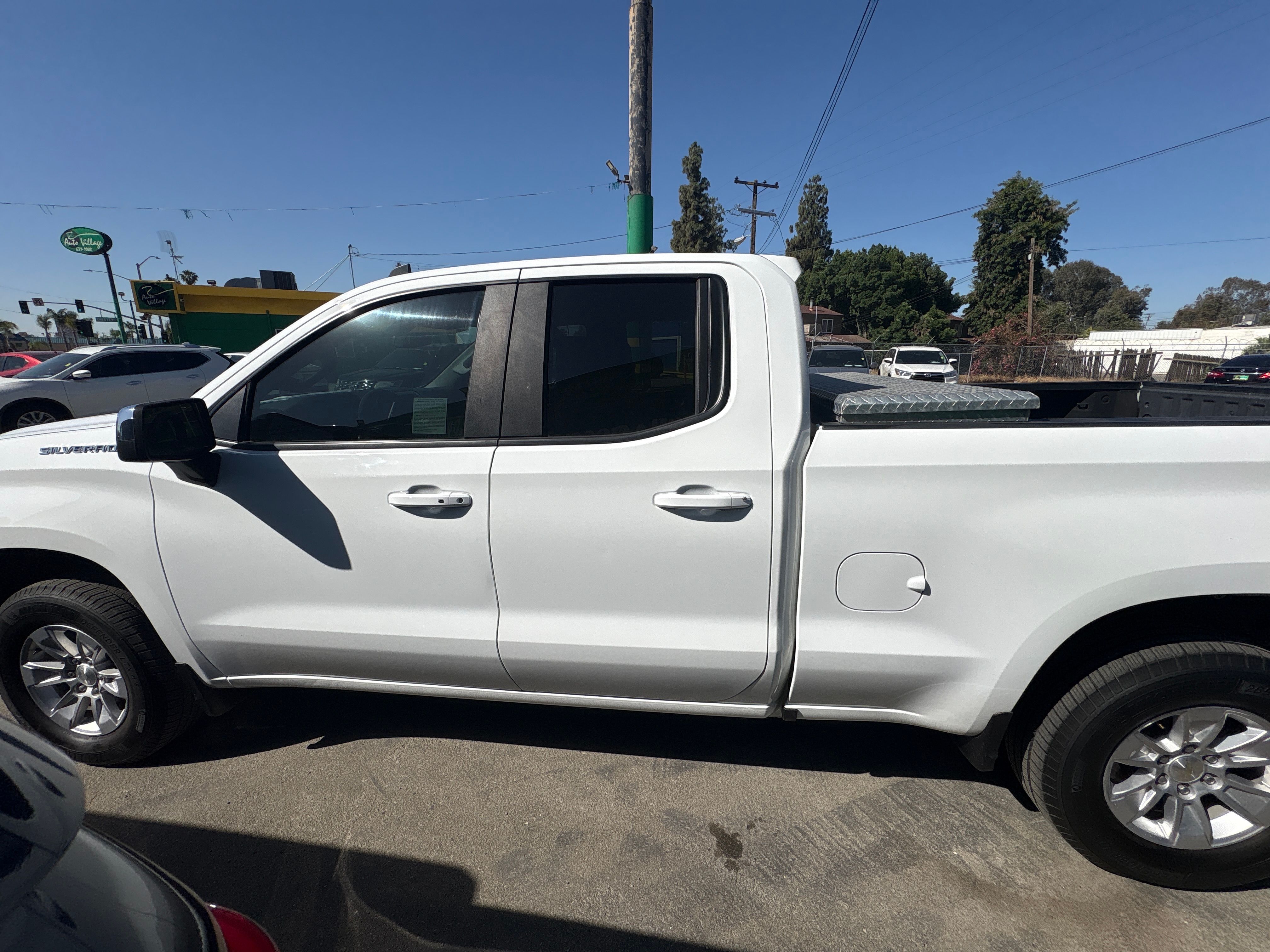 WHITE, 2020 CHEVROLET SILVERADO 1500 DOUBLE CAB Image 8