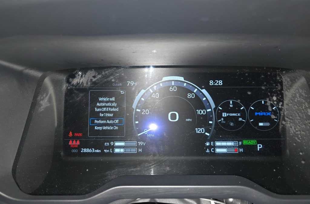 2023 TOYOTA TUNDRA HYBRID CREWMAX Thumnail Image 15