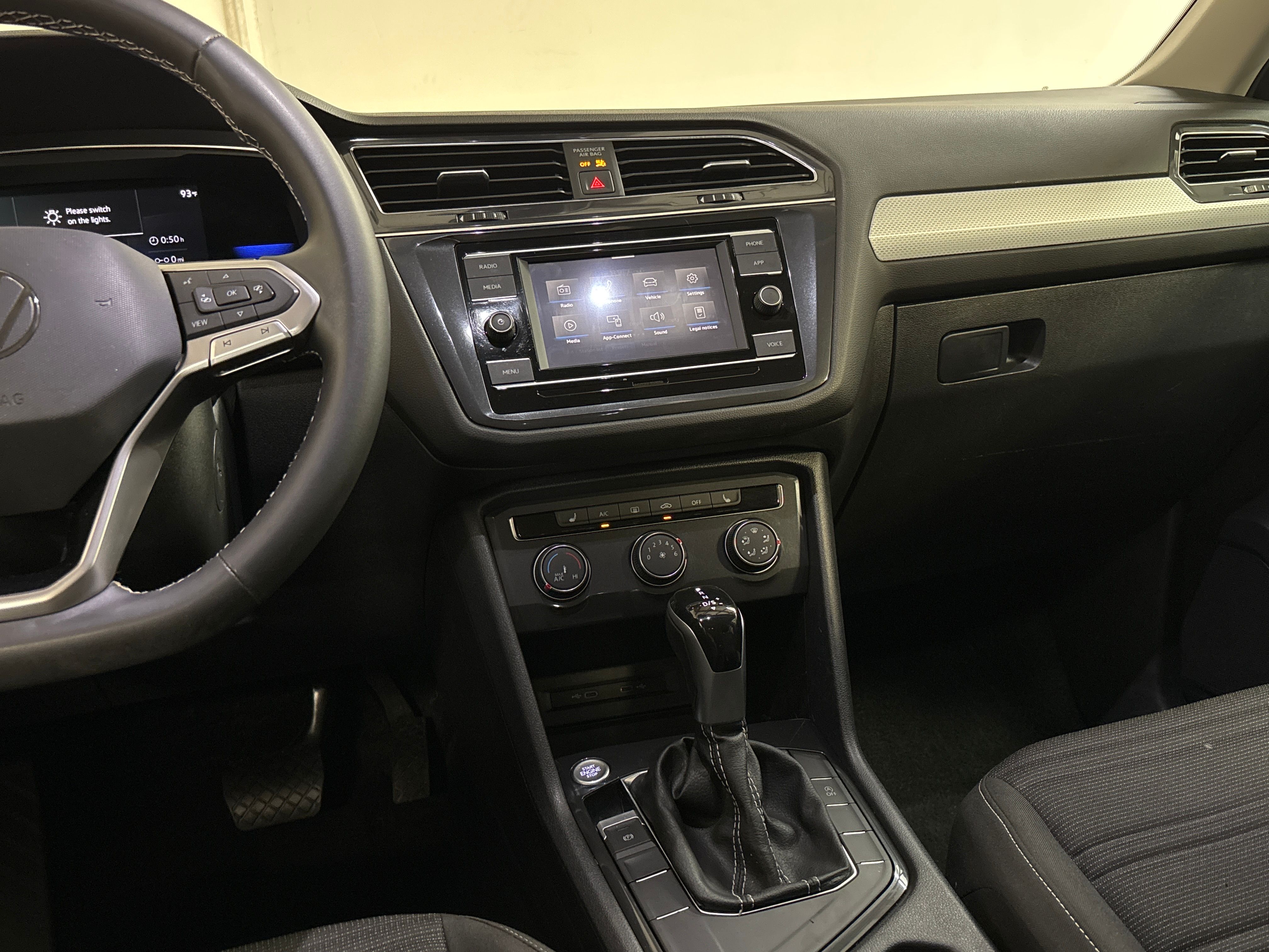 BLACK, 2022 VOLKSWAGEN TIGUAN/IQ DRIVE PACKAGE/CONVENIENC PKG Thumnail Image 11