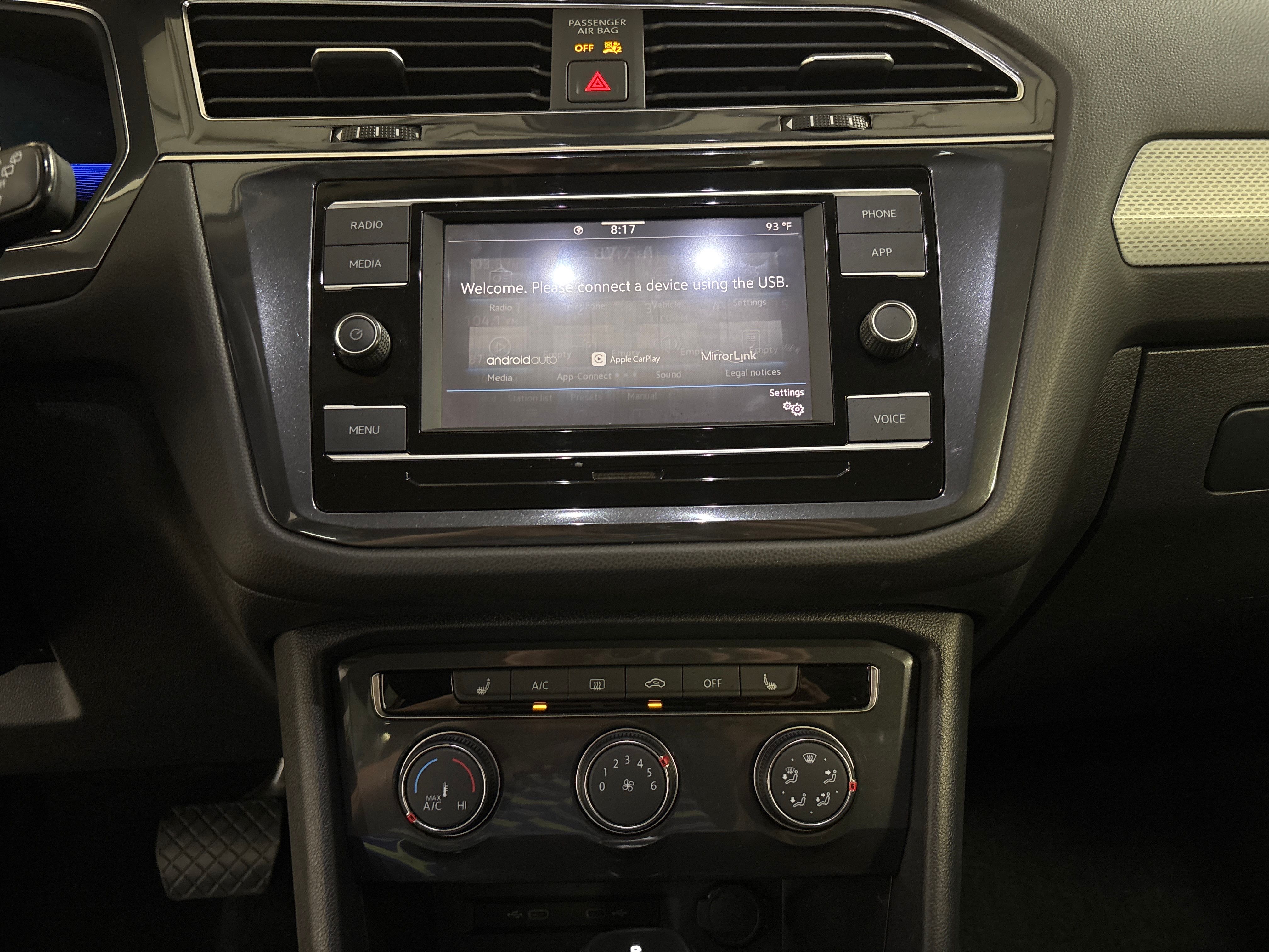 BLACK, 2022 VOLKSWAGEN TIGUAN/IQ DRIVE PACKAGE/CONVENIENC PKG Thumnail Image 16