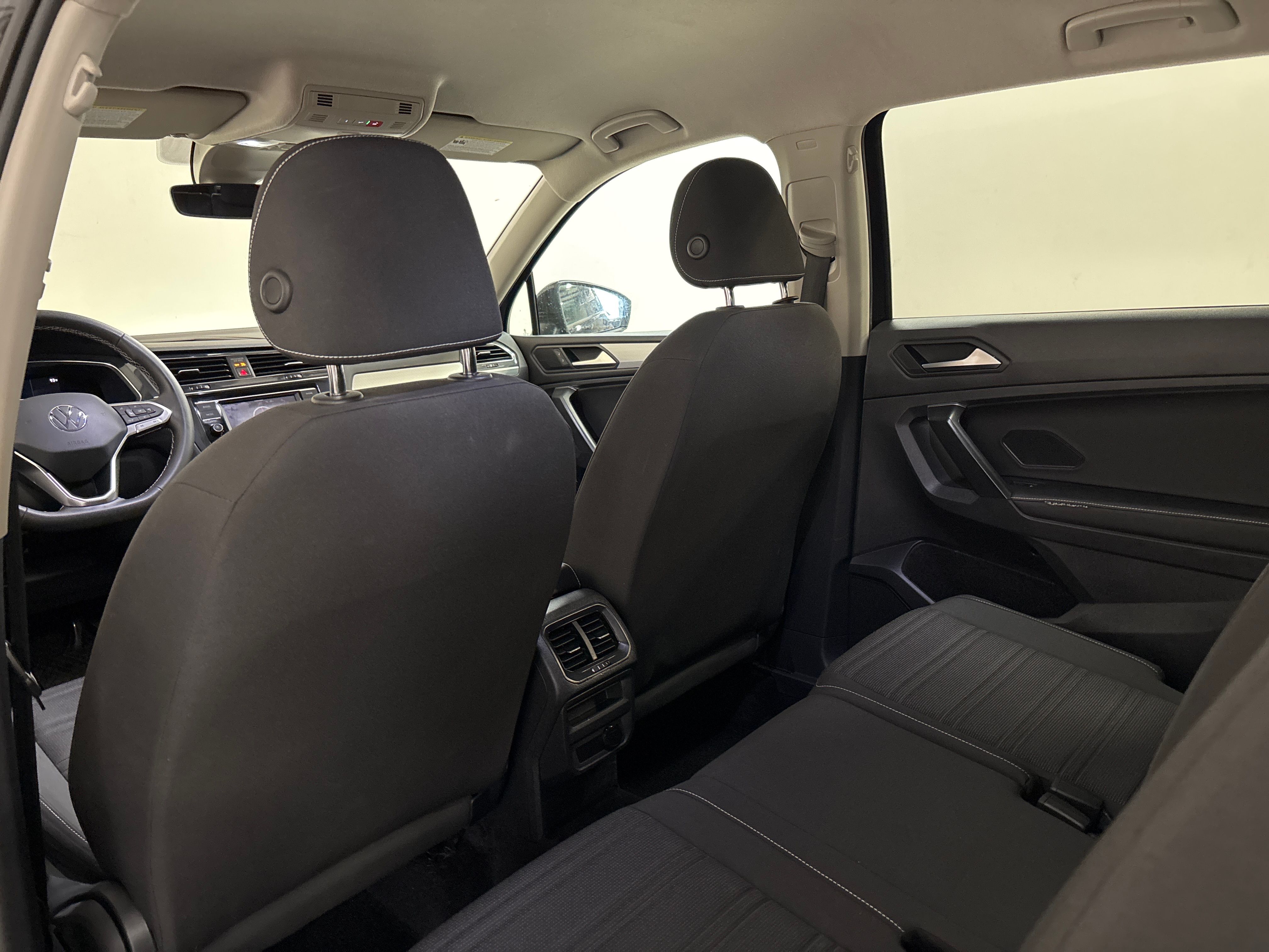 BLACK, 2022 VOLKSWAGEN TIGUAN/IQ DRIVE PACKAGE/CONVENIENC PKG Thumnail Image 21