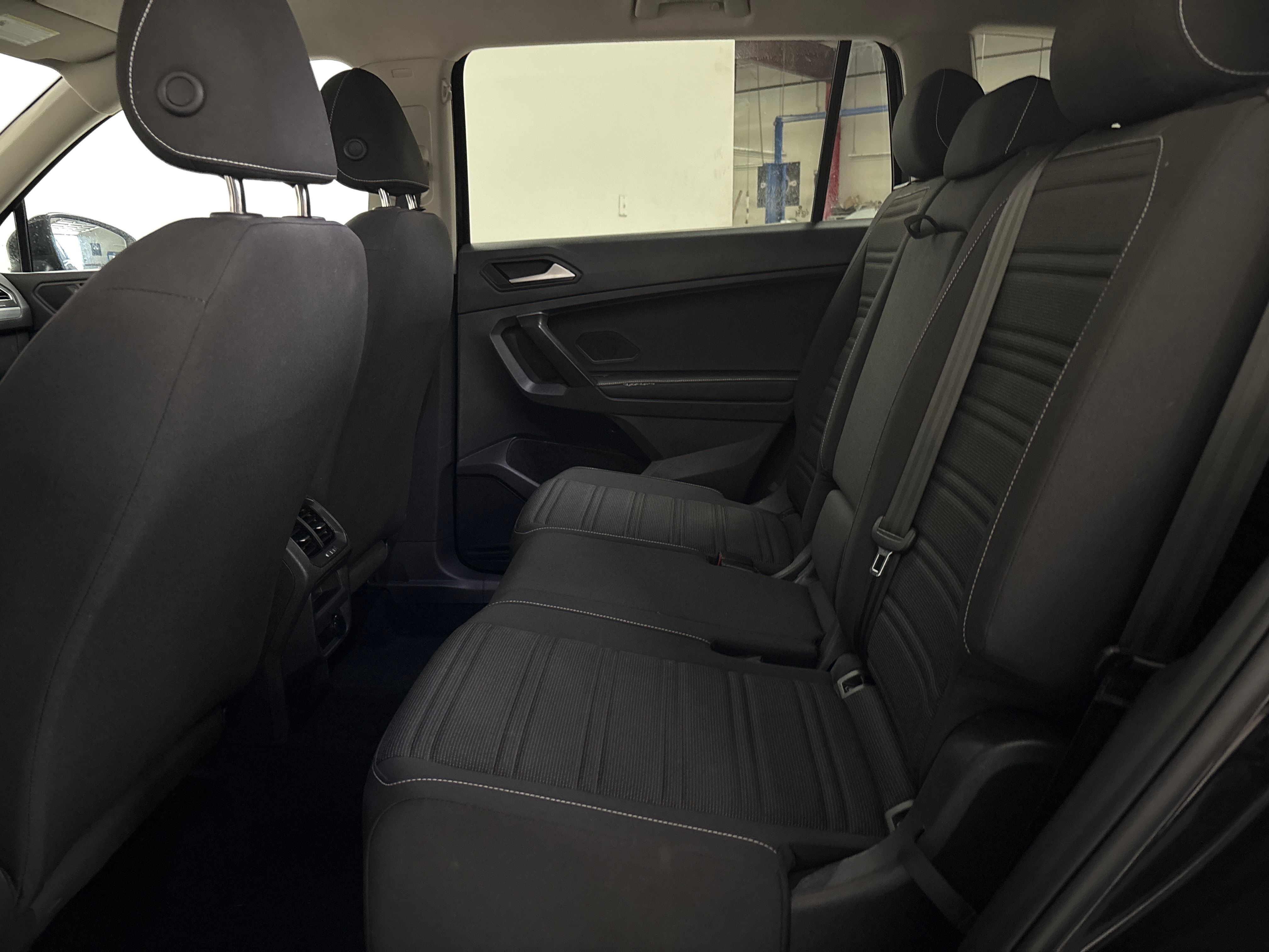 BLACK, 2022 VOLKSWAGEN TIGUAN/IQ DRIVE PACKAGE/CONVENIENC PKG Thumnail Image 22