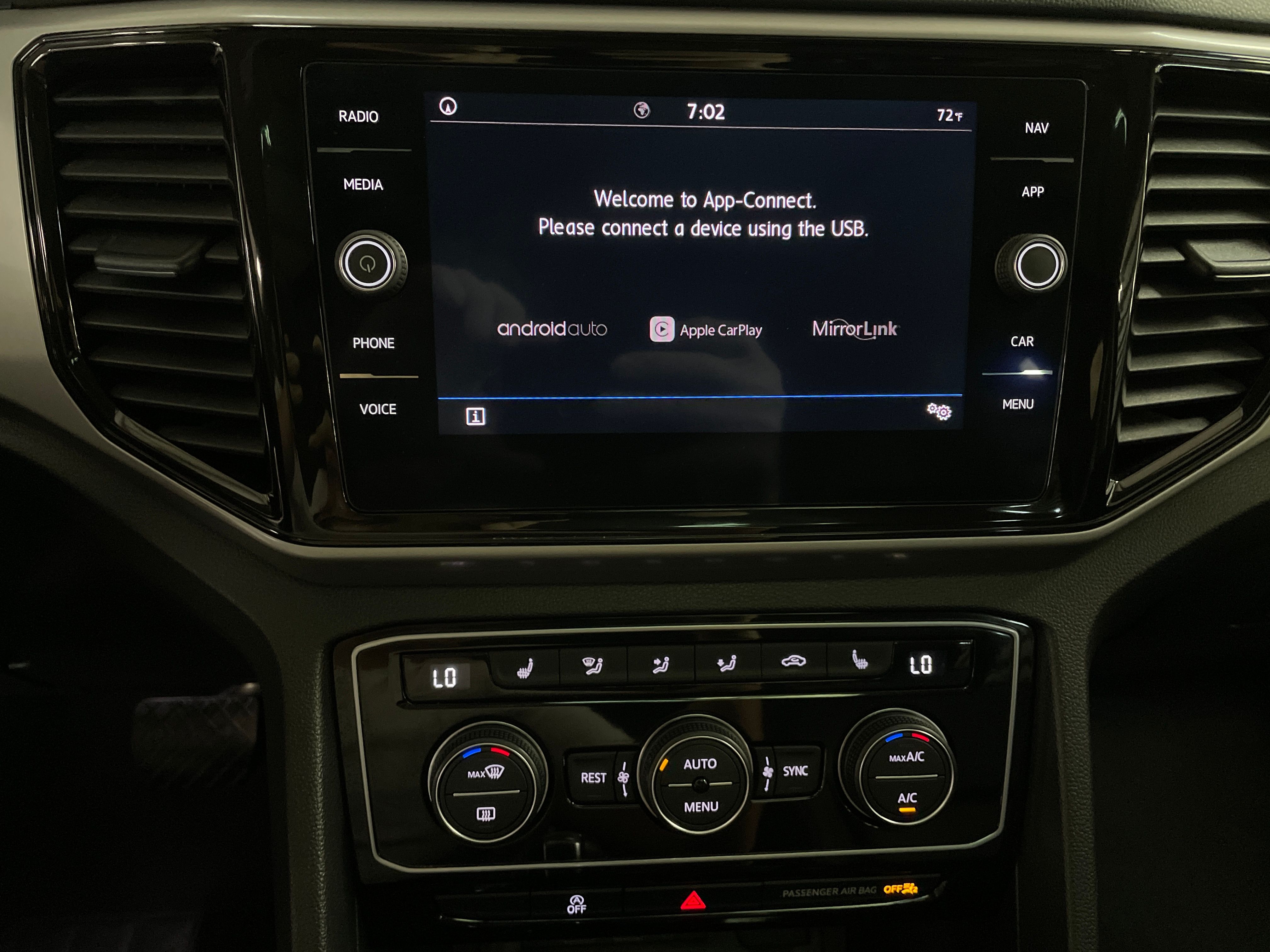 2021 Volkswagen Atlas SEL photo 8