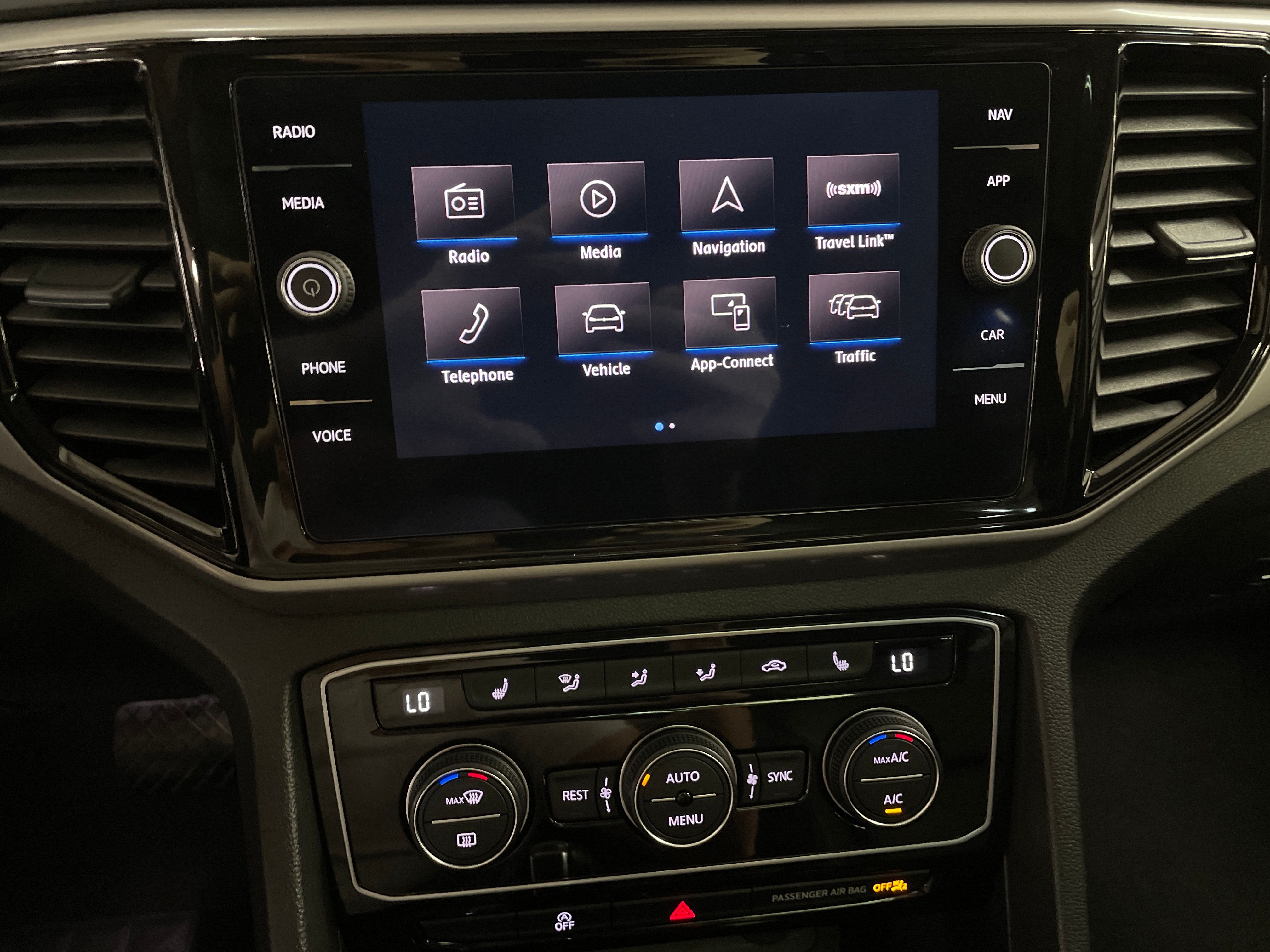 2021 Volkswagen Atlas SEL photo 9
