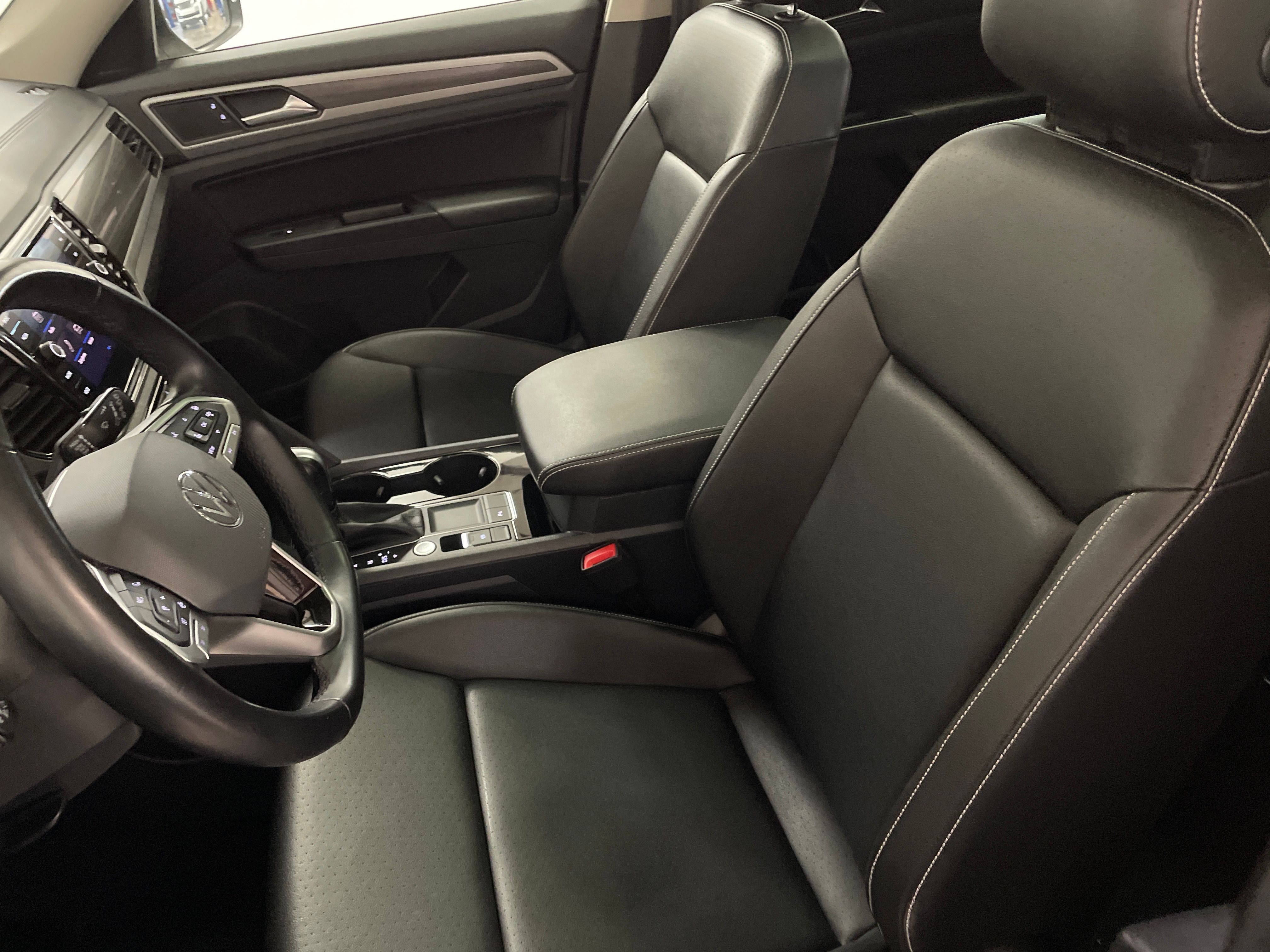 2021 Volkswagen Atlas SEL photo 10