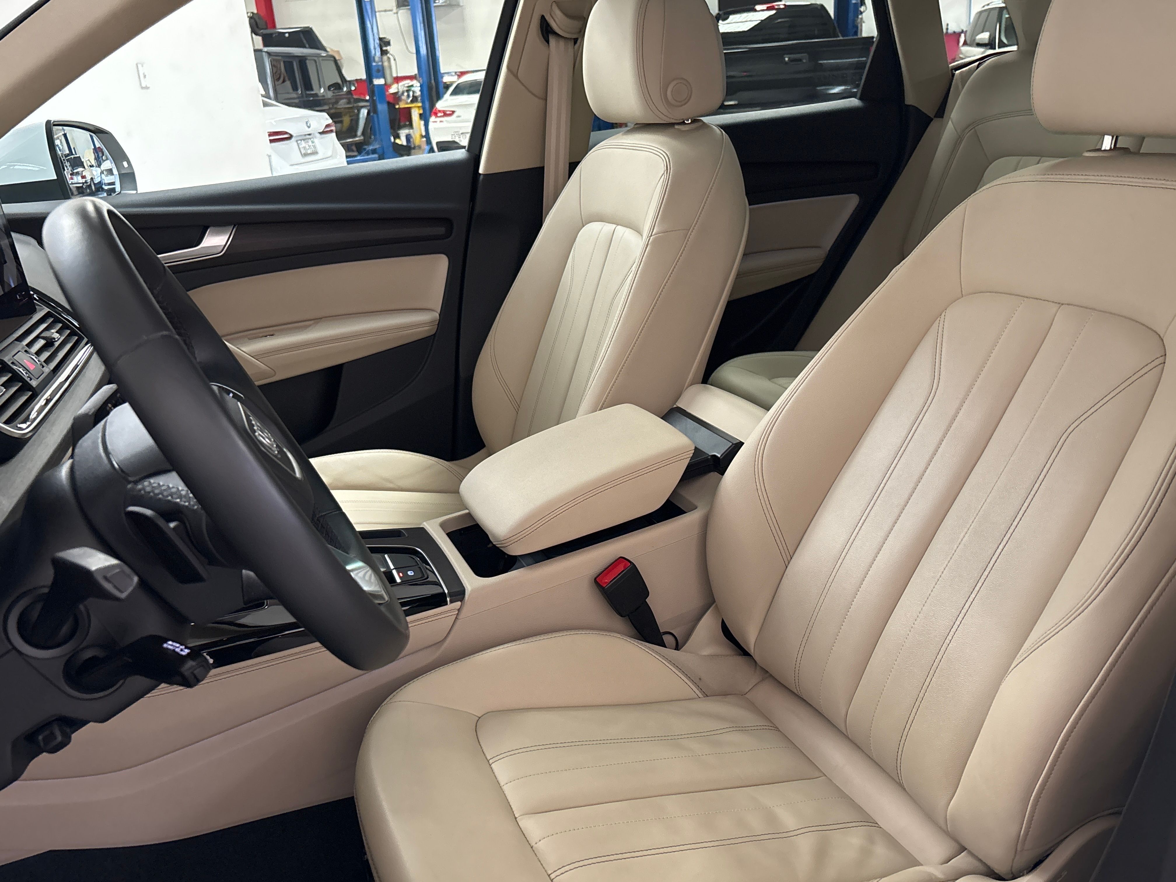 WHITE, 2022 AUDI Q5/PREMIUM PLUS/PANO ROOF Thumnail Image 13