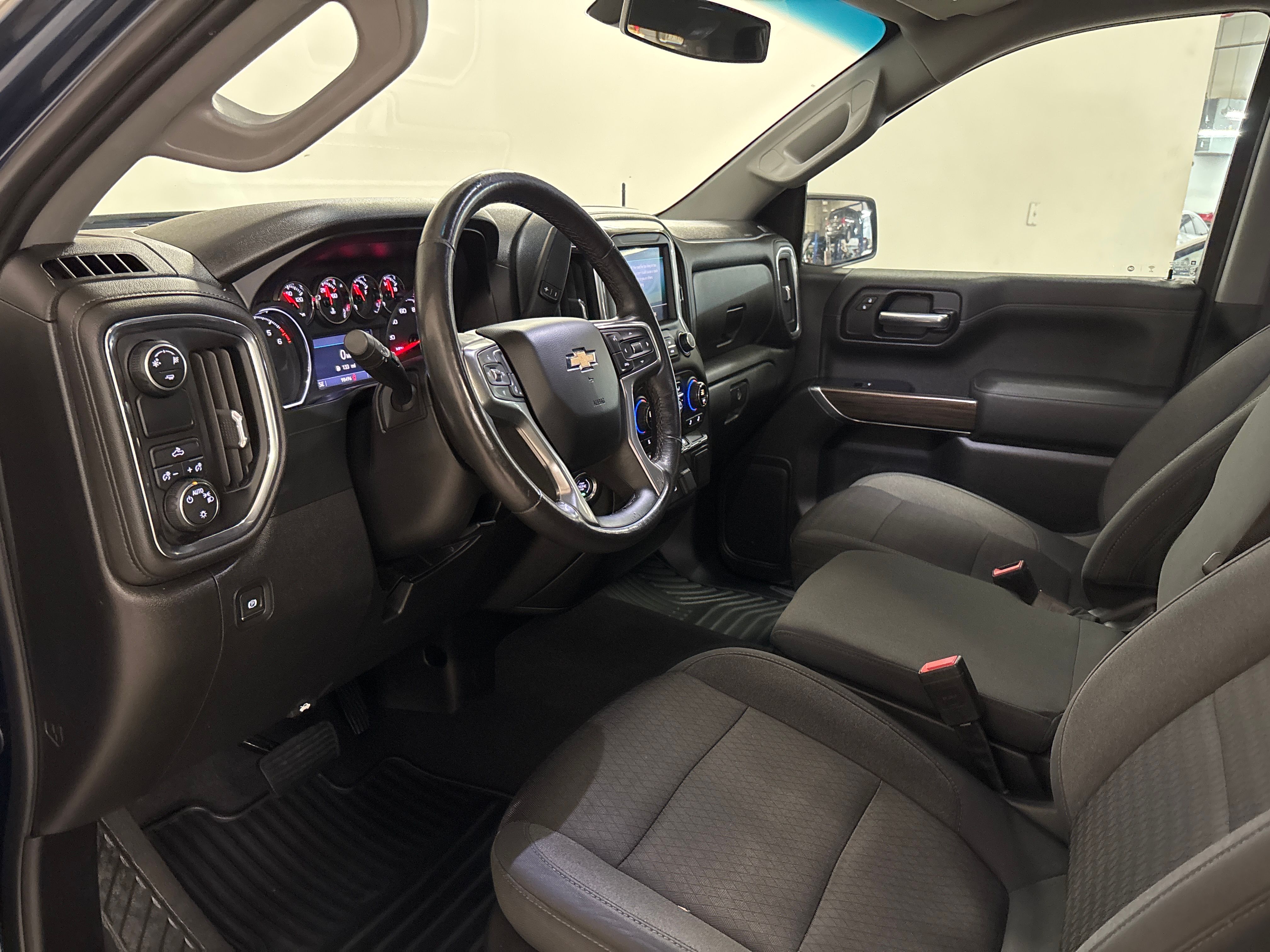 BLUE, 2019 CHEVROLET SILVERADO 1500 DOUBLE CAB Thumnail Image 8