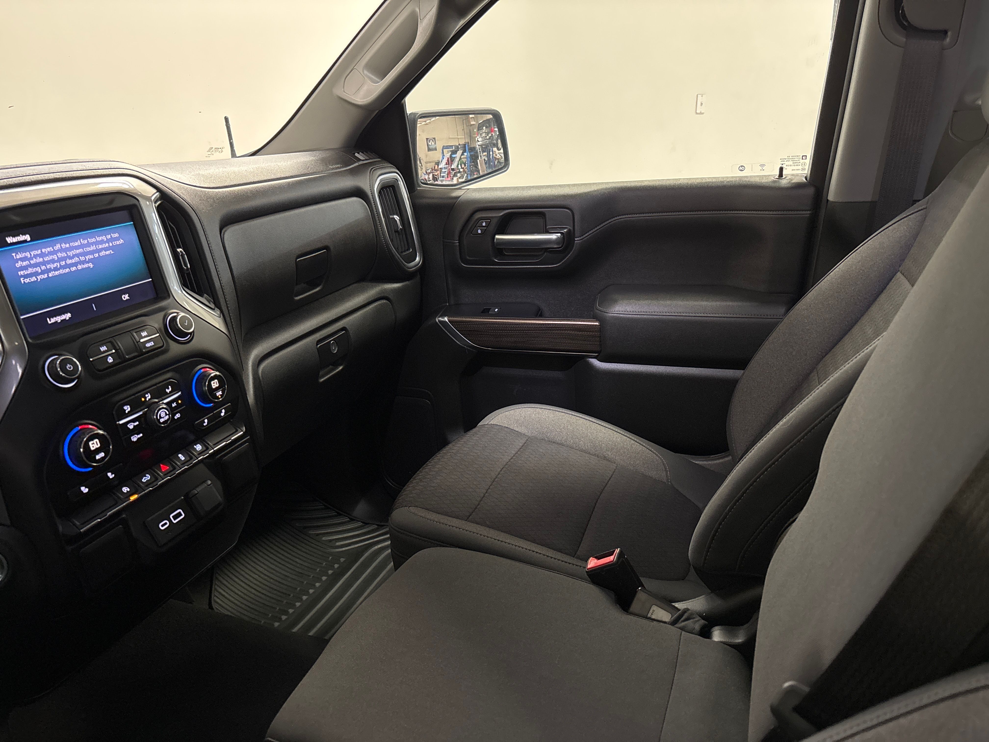 BLUE, 2019 CHEVROLET SILVERADO 1500 DOUBLE CAB Thumnail Image 19