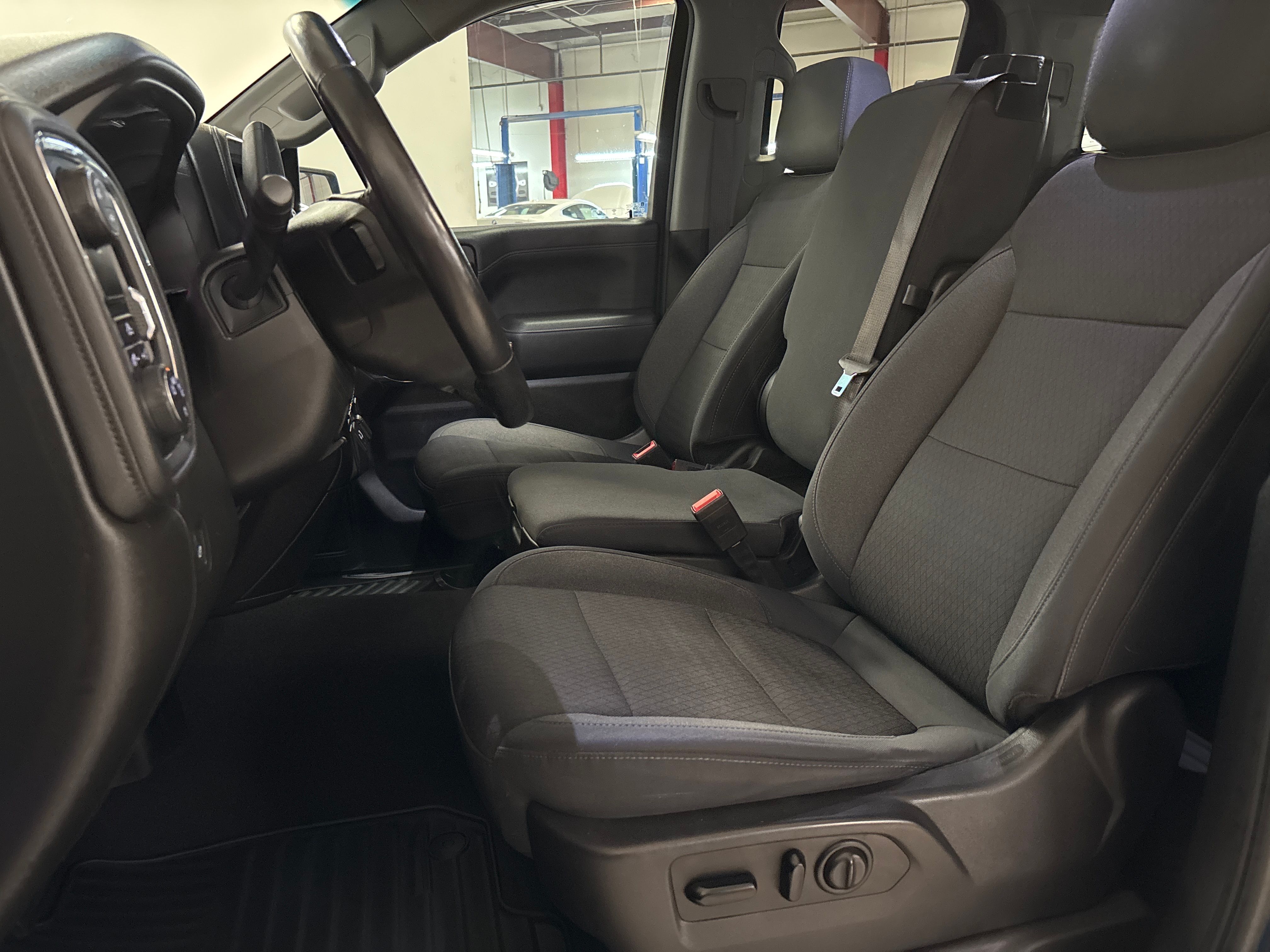 BLUE, 2019 CHEVROLET SILVERADO 1500 DOUBLE CAB Thumnail Image 22