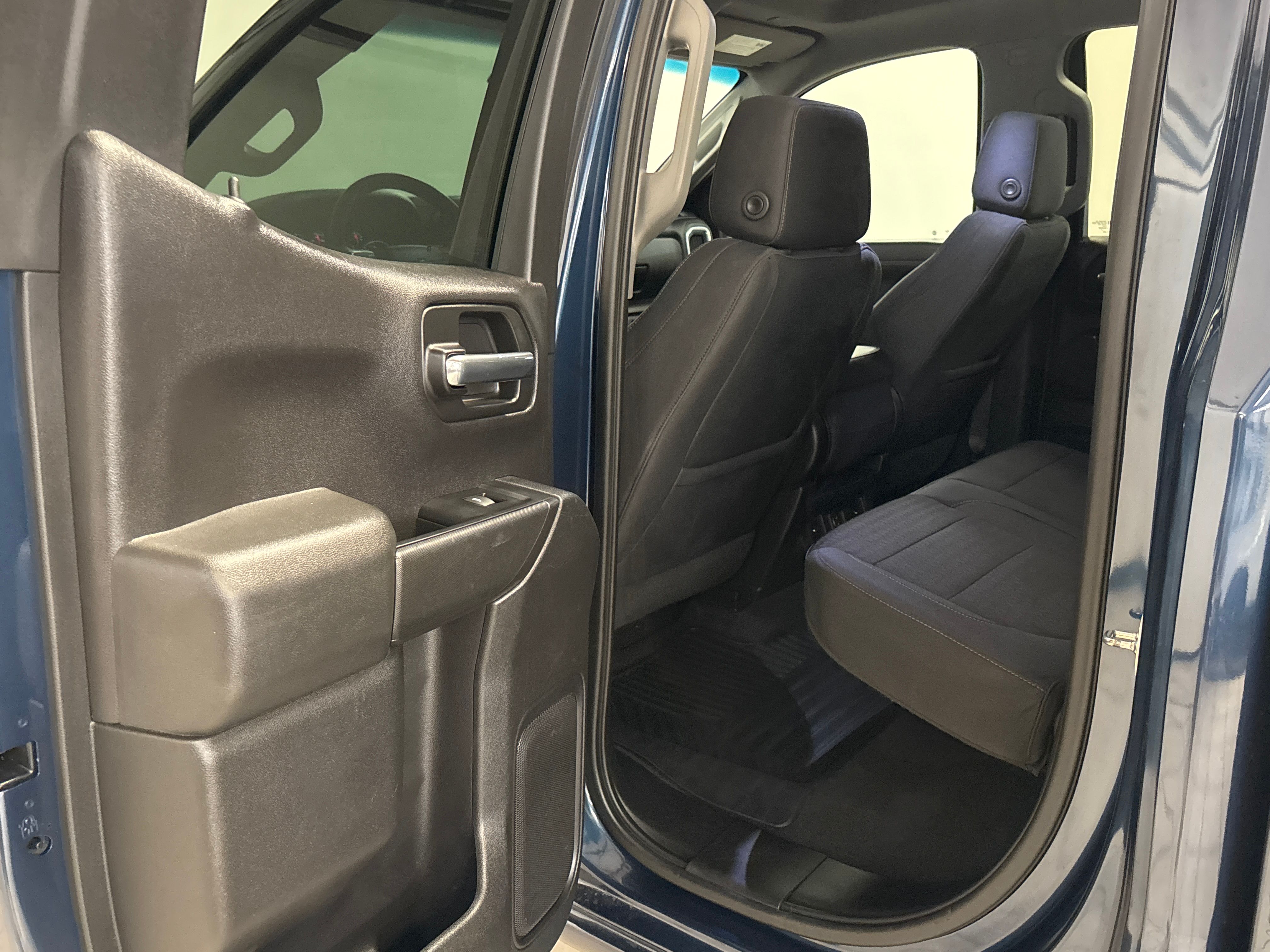 BLUE, 2019 CHEVROLET SILVERADO 1500 DOUBLE CAB Thumnail Image 27