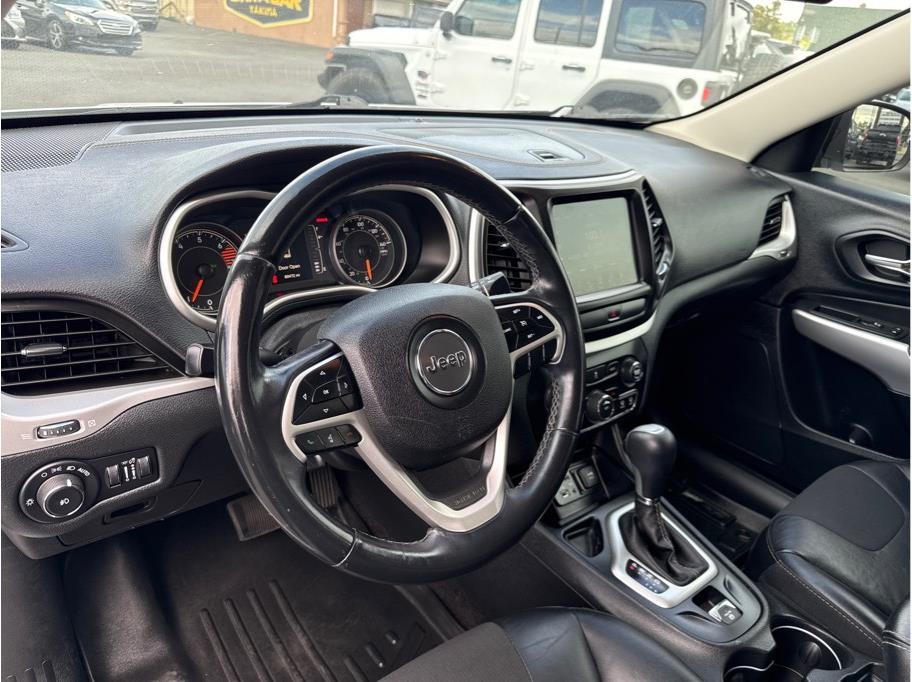WHITE, 2018 JEEP CHEROKEE Image 11