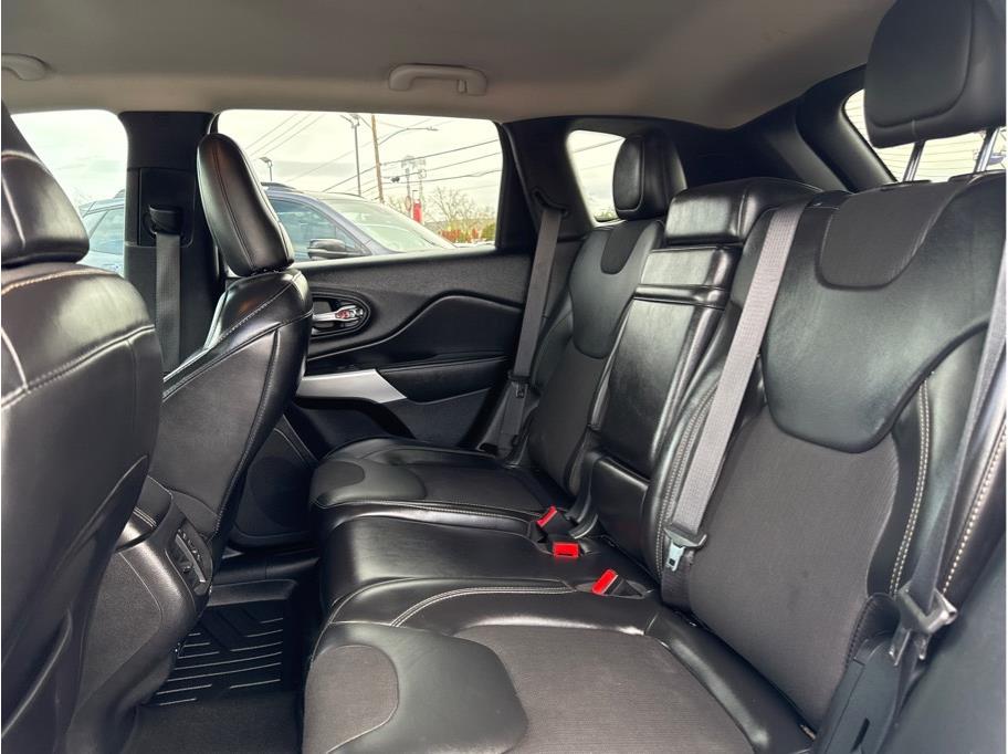 WHITE, 2018 JEEP CHEROKEE Image 8